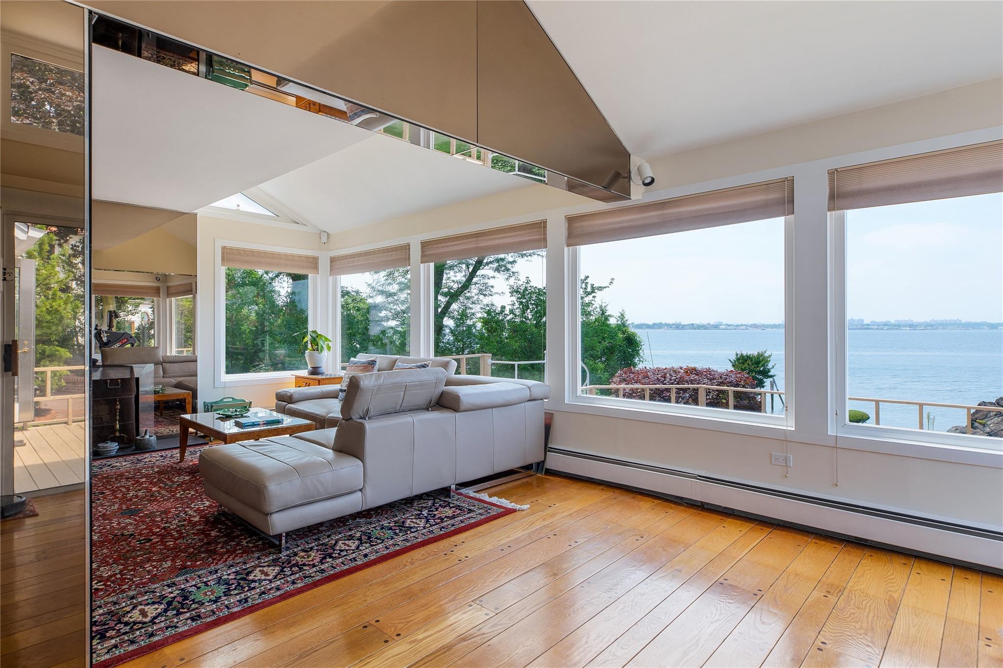 24 Cricket Lane, Great Neck, NY 11024