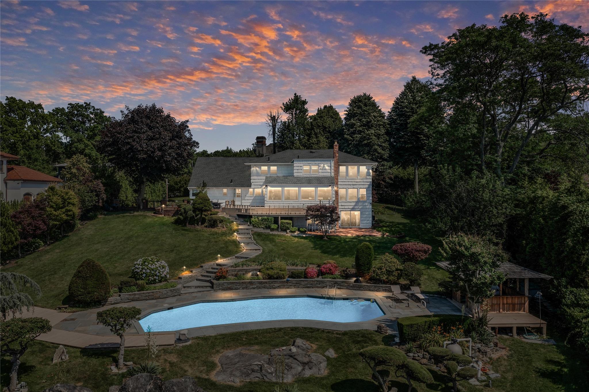 24 Cricket Lane, Great Neck, NY 11024