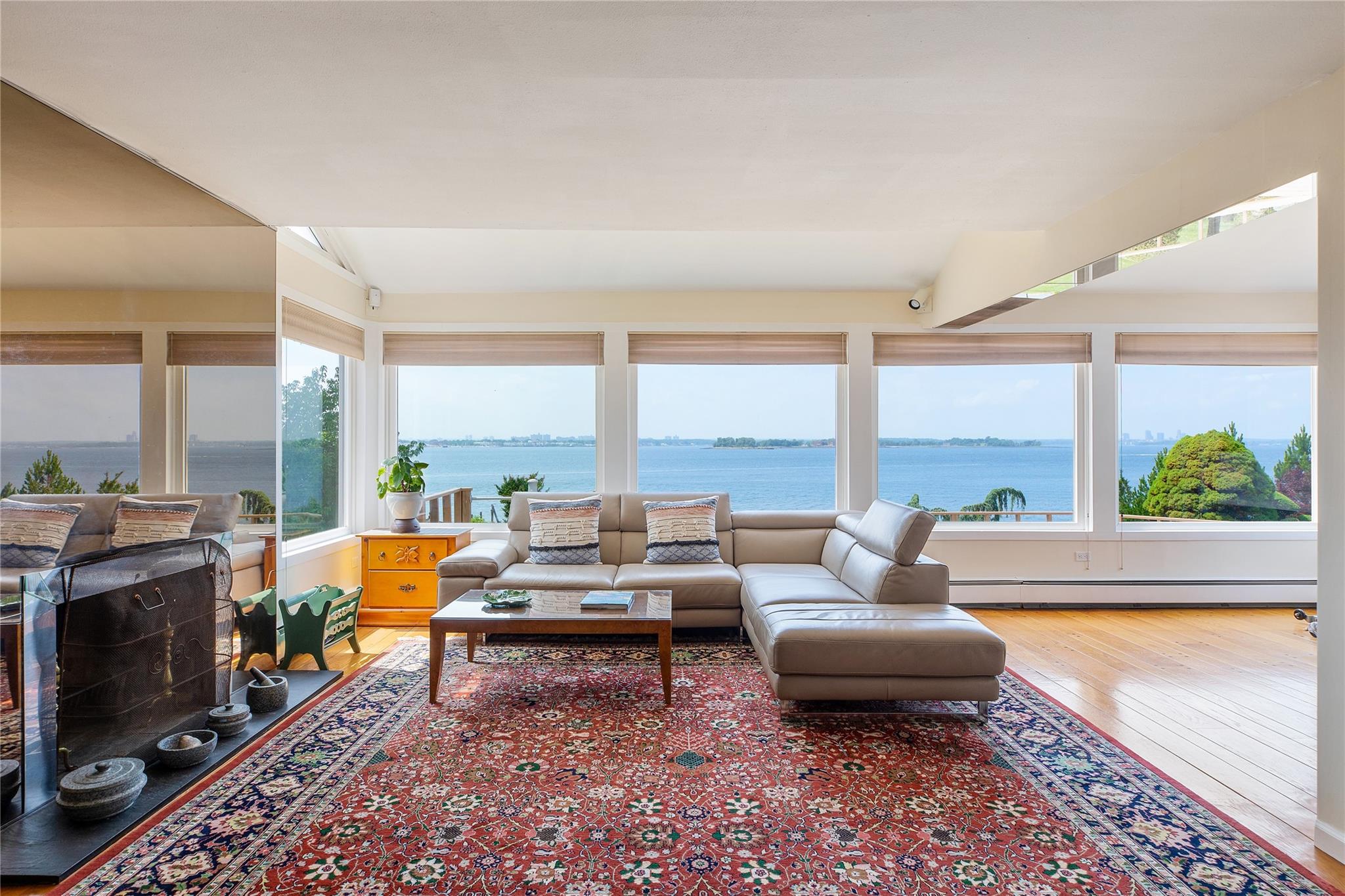 24 Cricket Lane, Great Neck, NY 11024