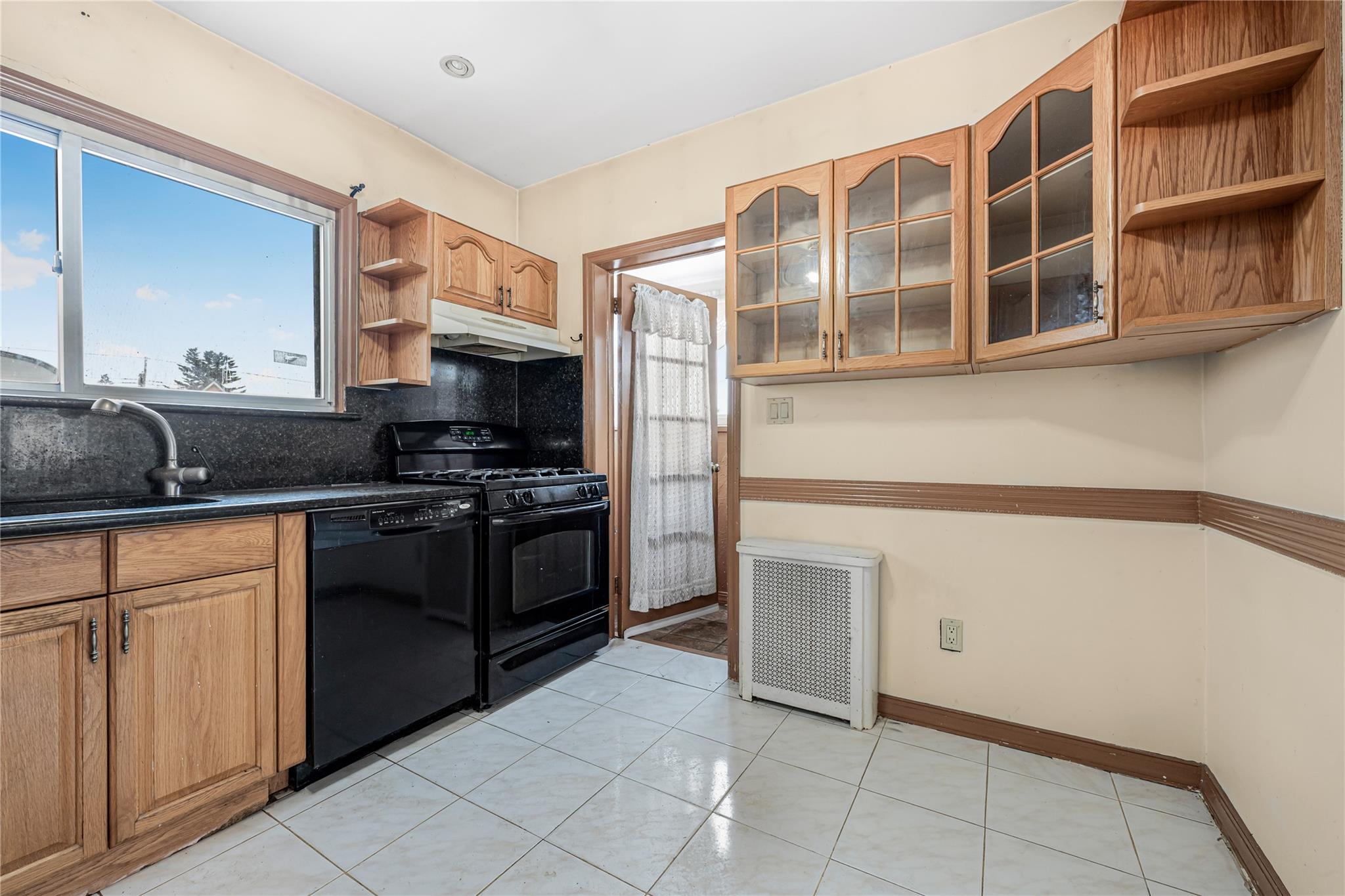 811 150th Street, Whitestone, NY 11357