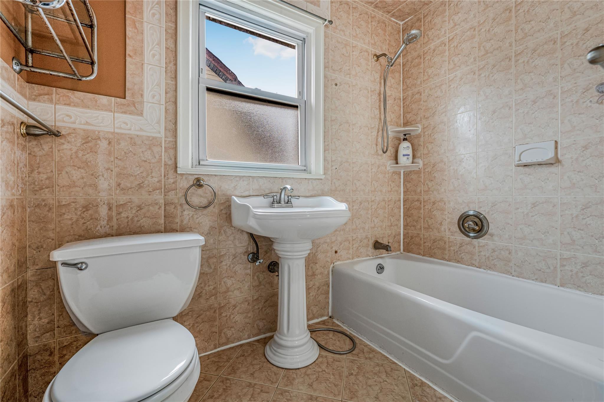 811 150th Street, Whitestone, NY 11357