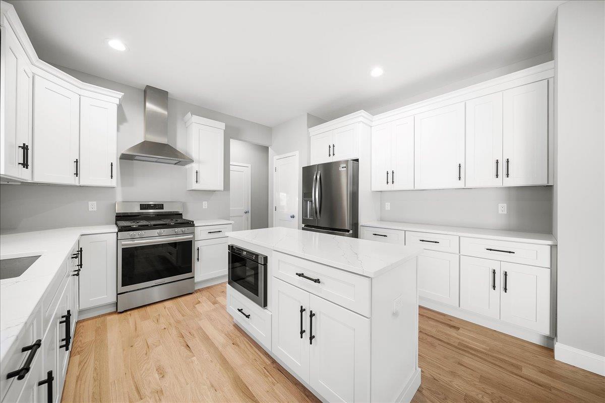 1 Fourth Avenue Avenue, Centereach, NY 11720