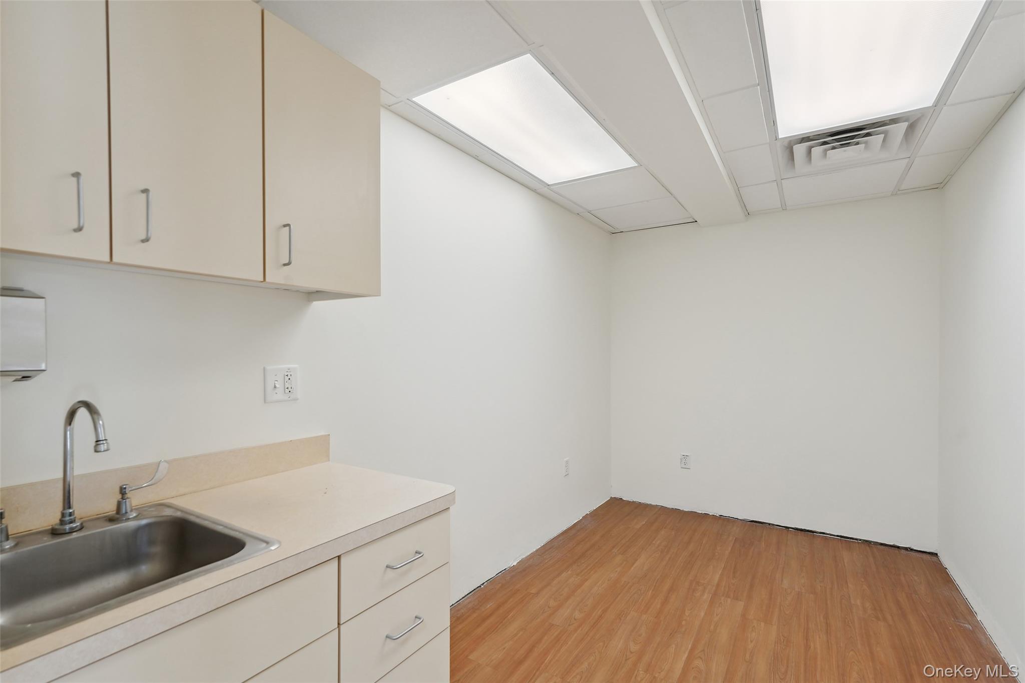 60 Goldens Bridge Road # B, Katonah, NY 10536