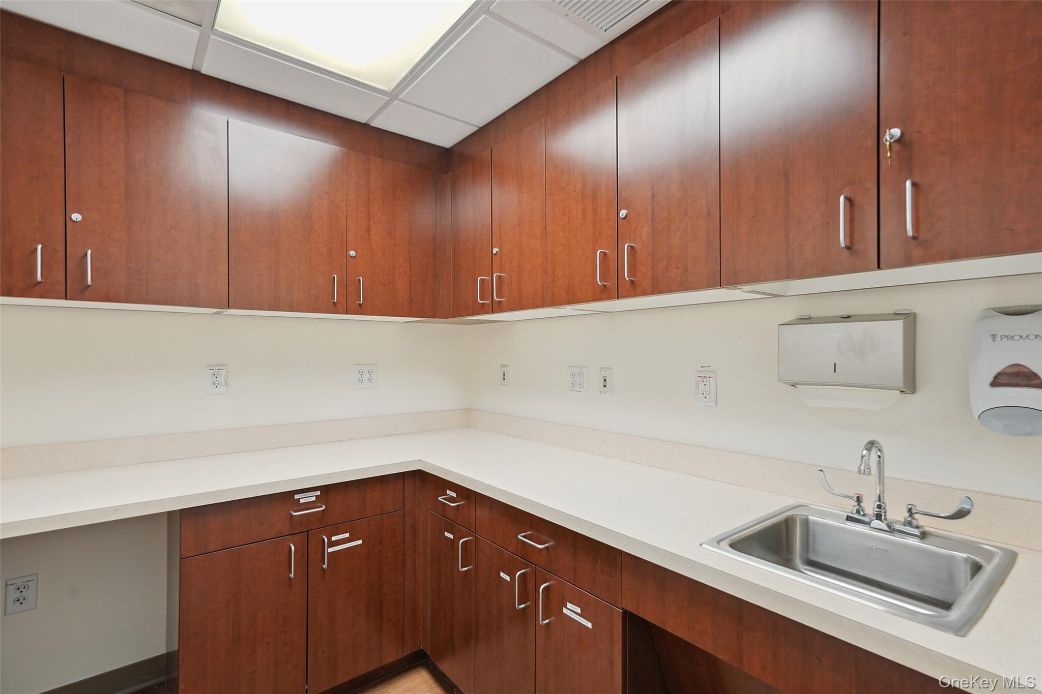 60 Goldens Bridge Road # B, Katonah, NY 10536