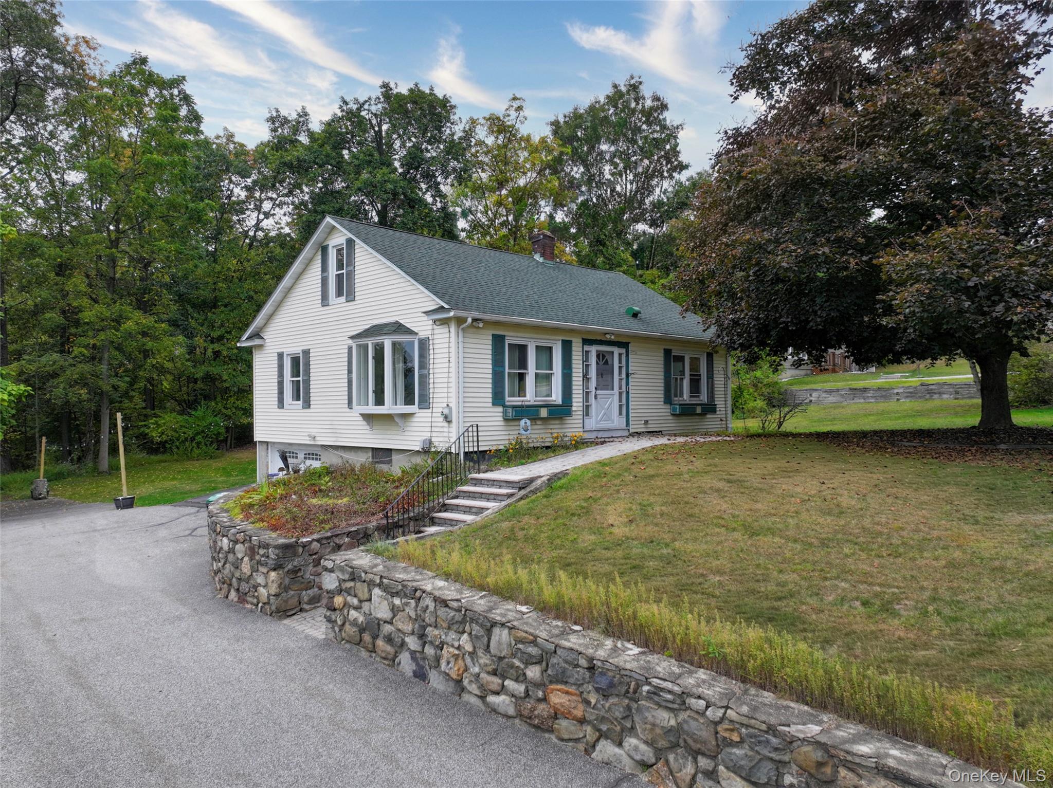 93 Weygant Hill, Highland Mills, NY 10930