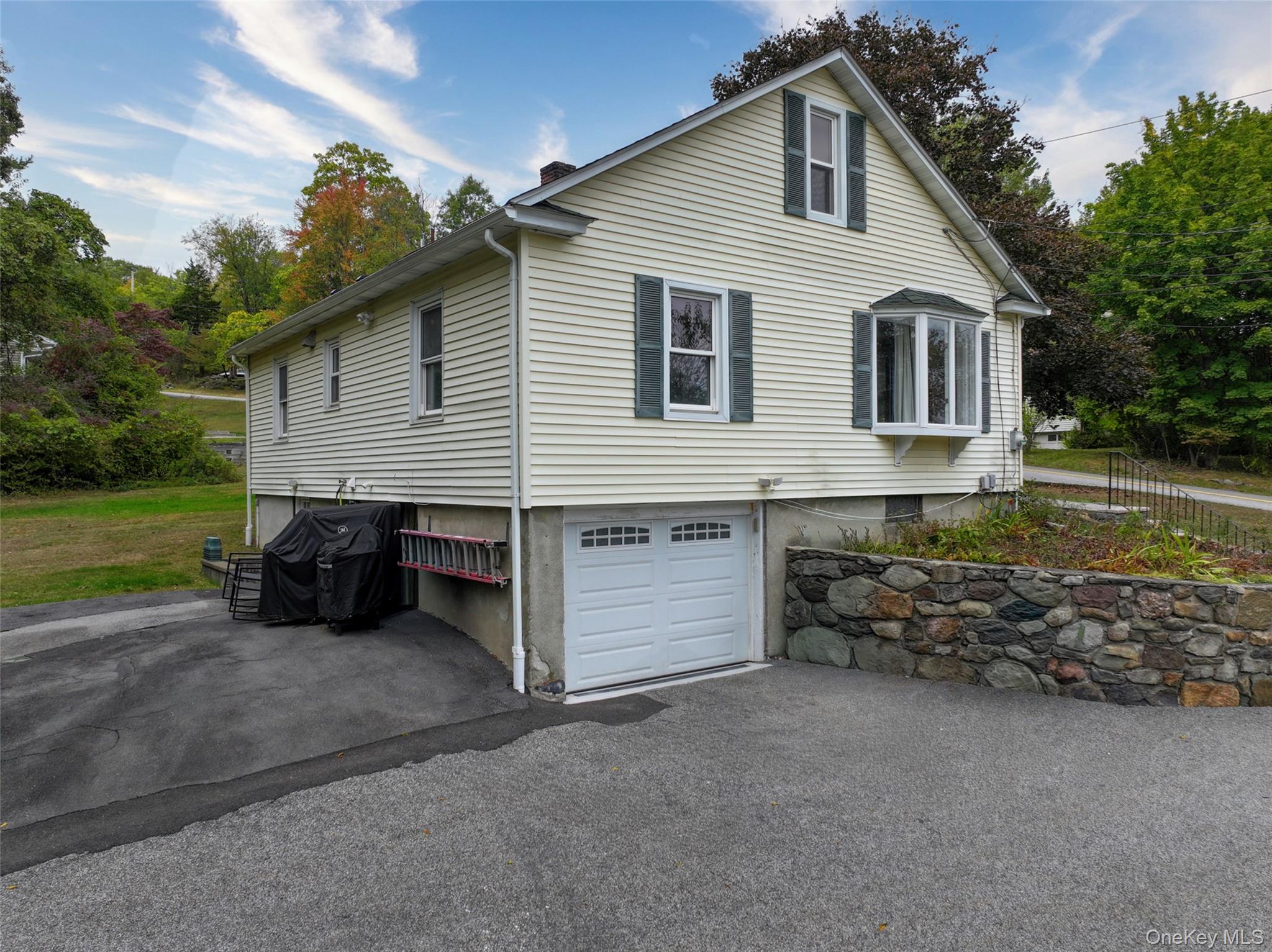 93 Weygant Hill, Highland Mills, NY 10930