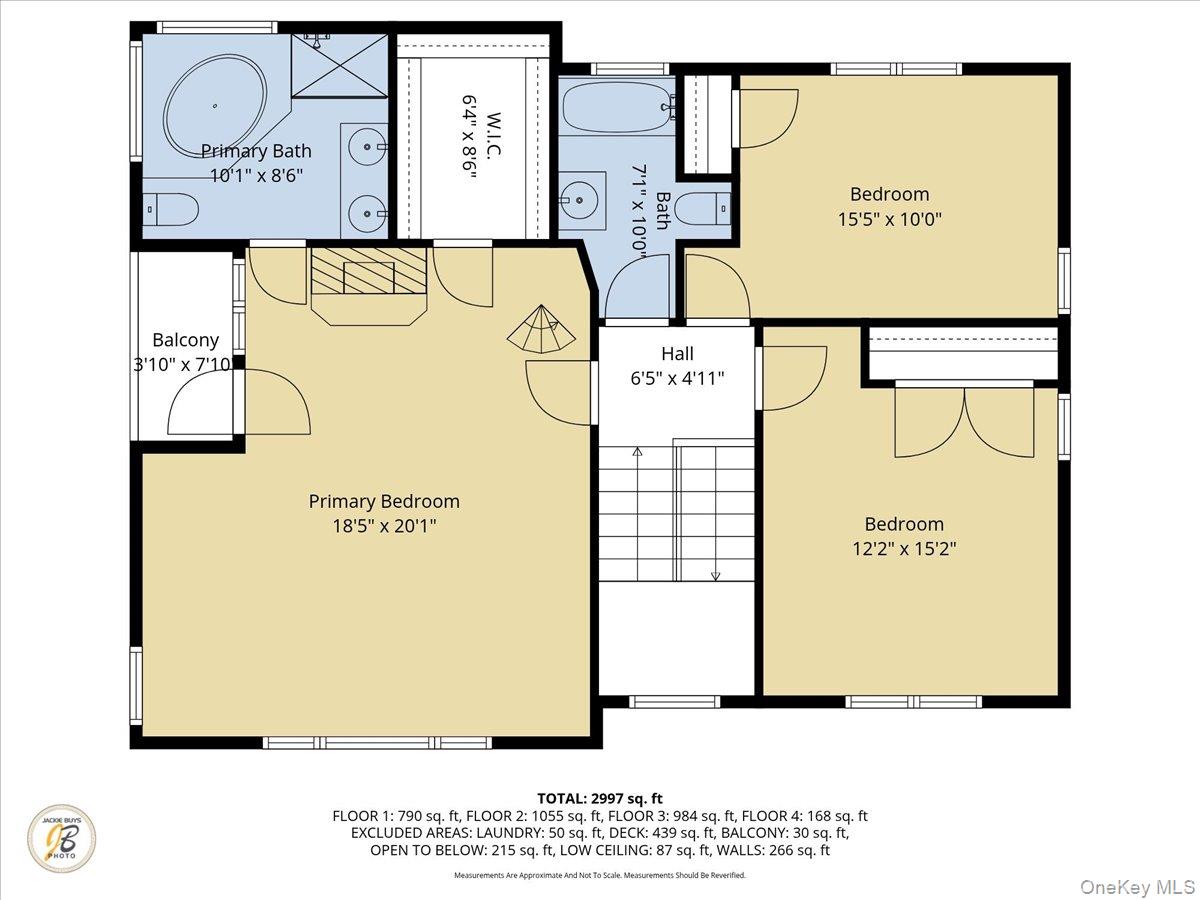 35 Jackson Avenue W, Babylon, NY 11702