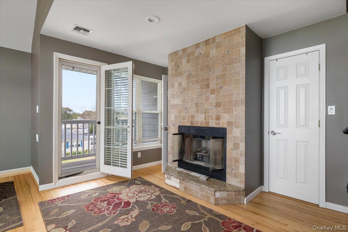 35 Jackson Avenue W, Babylon, NY 11702