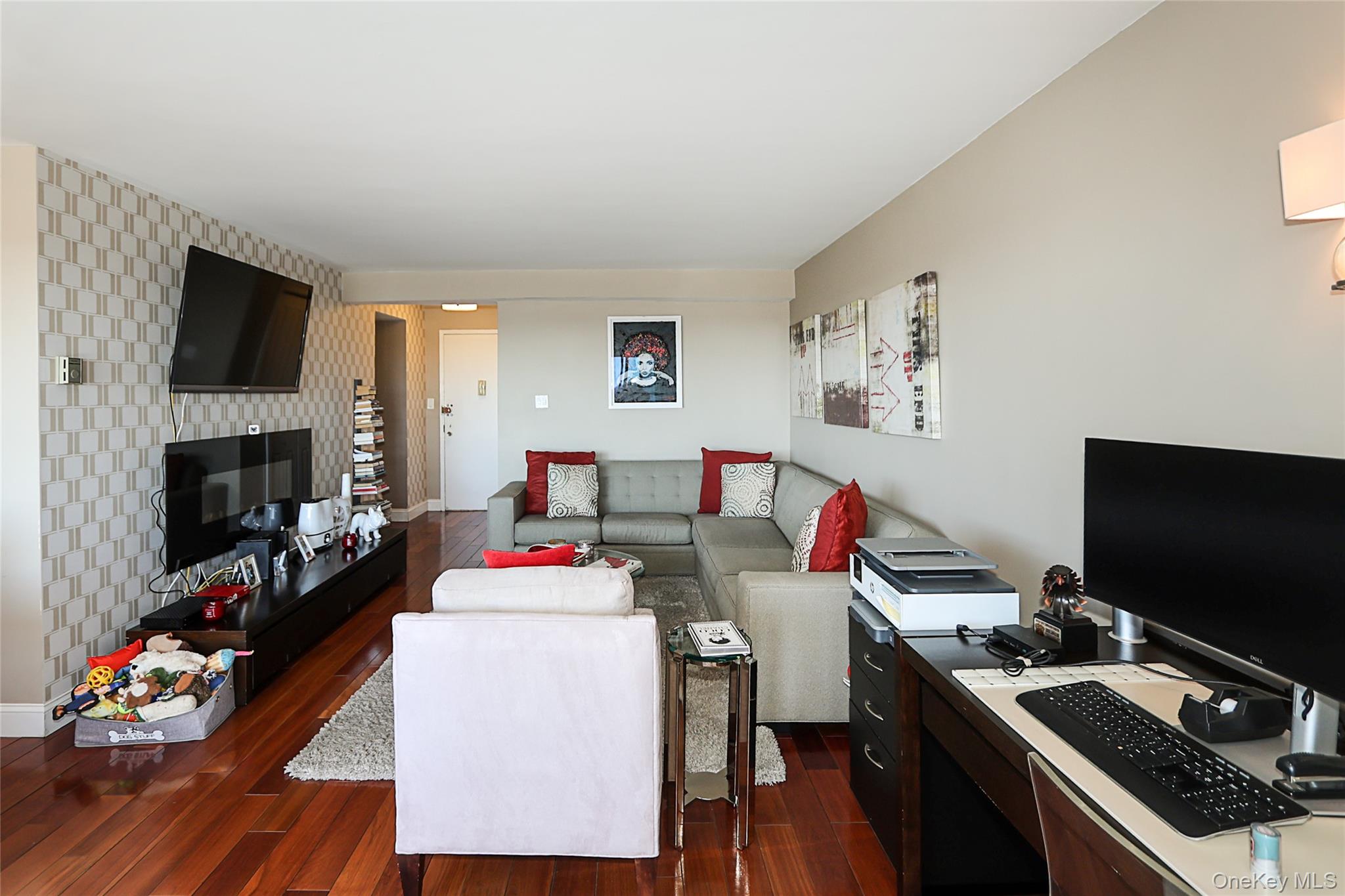 18-15 215th # 15R, Bayside, NY 11360