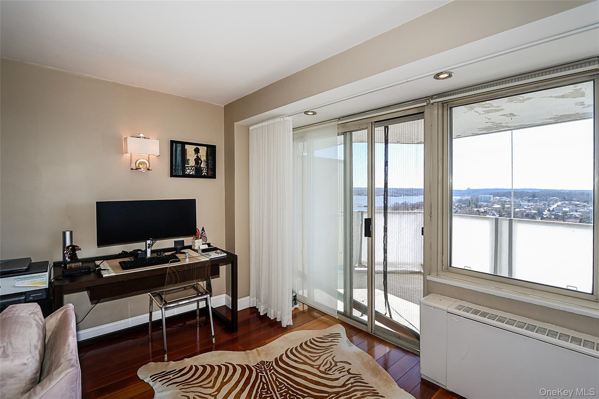 18-15 215th # 15R, Bayside, NY 11360