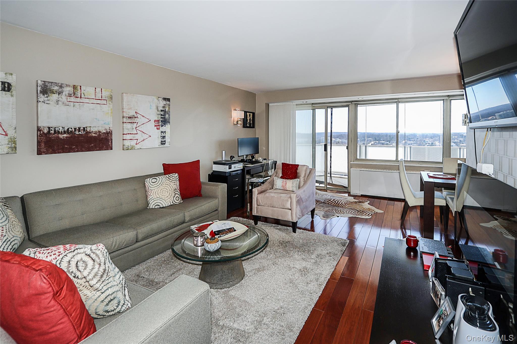 18-15 215th # 15R, Bayside, NY 11360