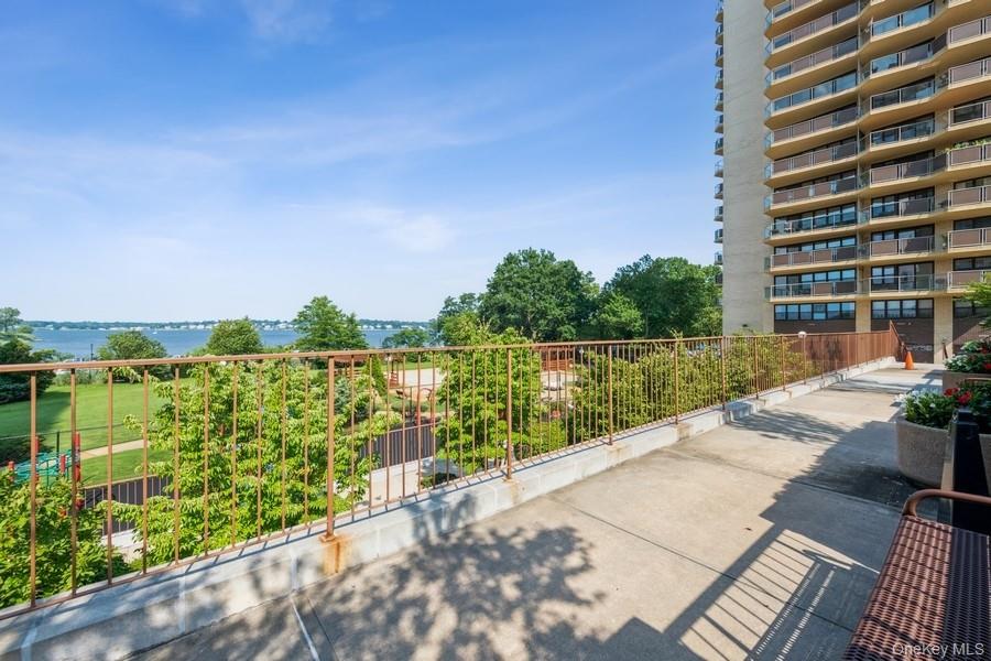 18-15 215th # 15R, Bayside, NY 11360