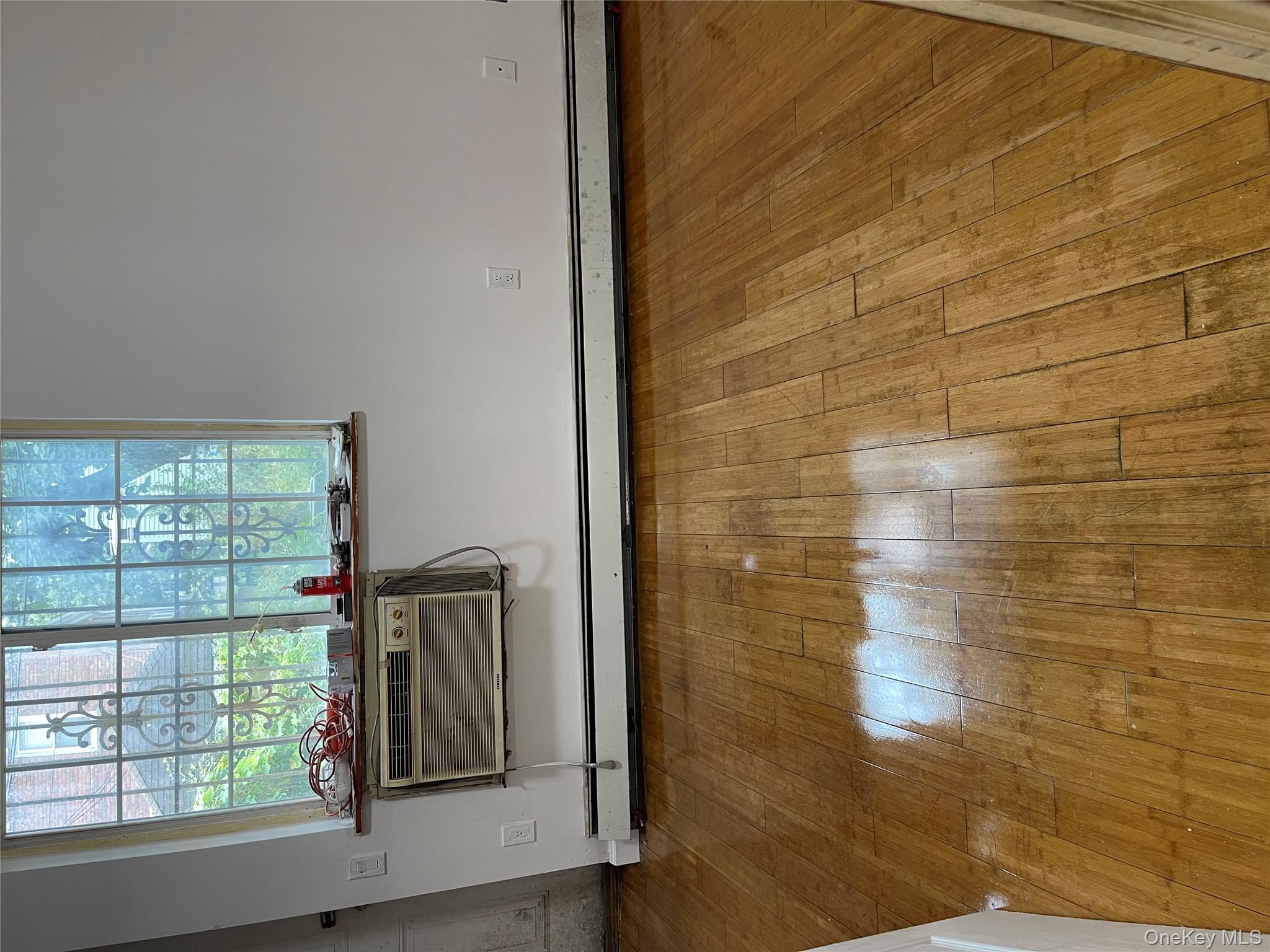 1926 McGraw Avenue, Bronx, NY 10462