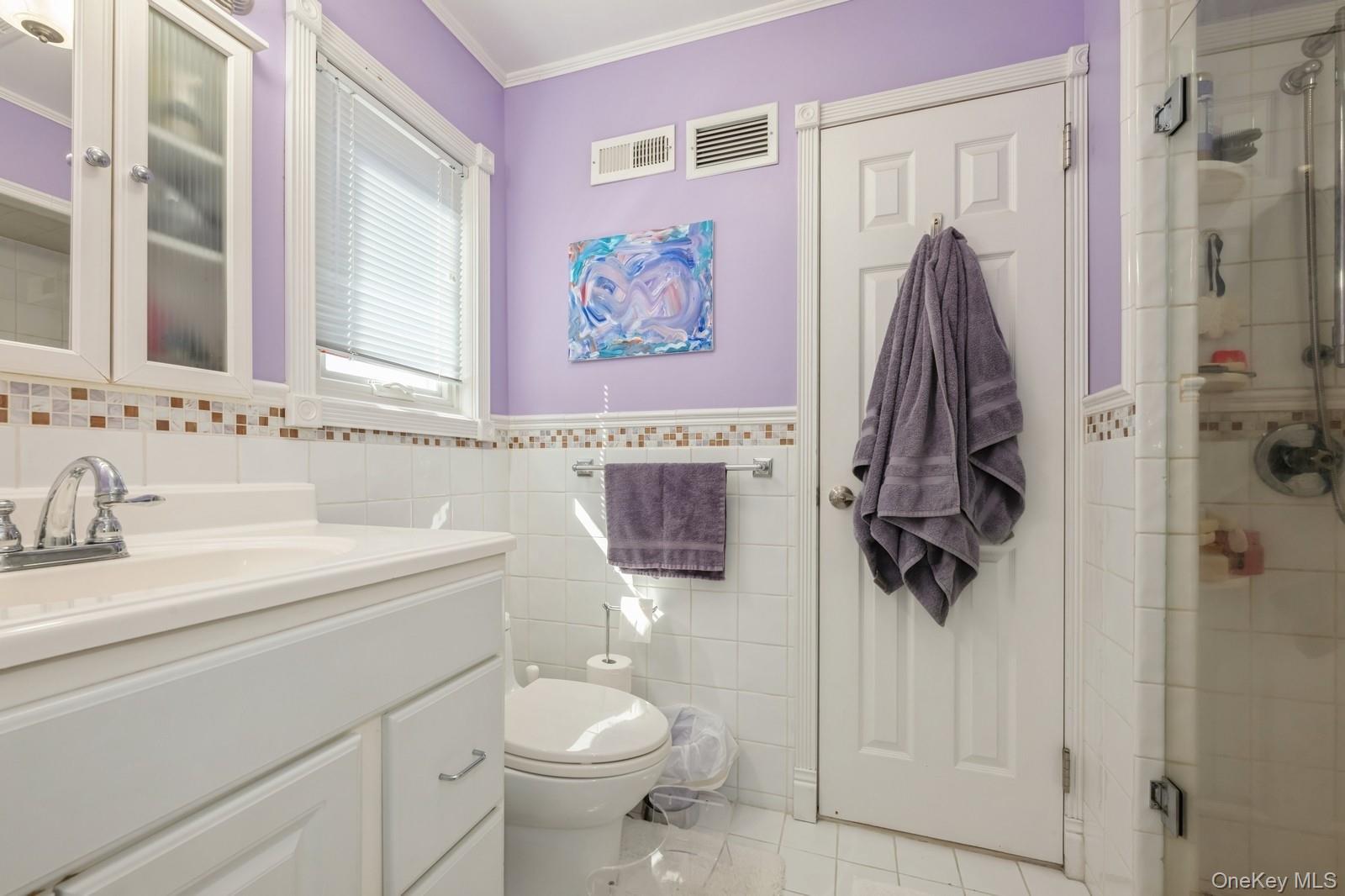 123 Barrett Road, Lawrence, NY 11559