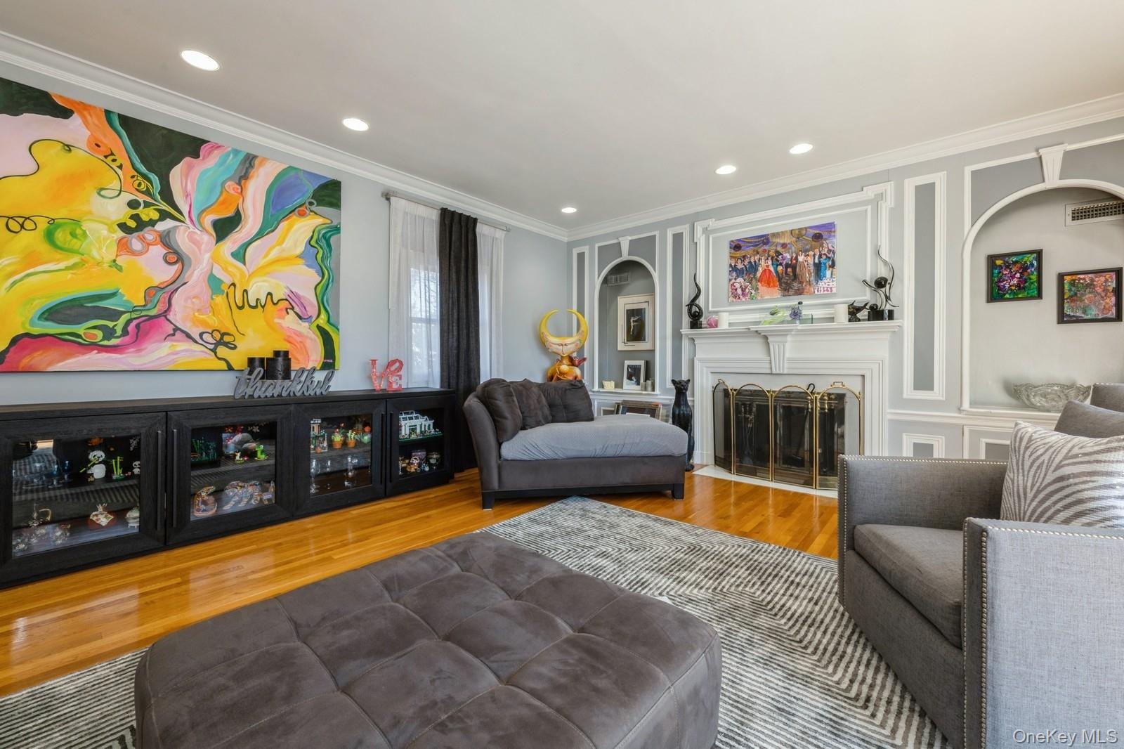 123 Barrett Road, Lawrence, NY 11559