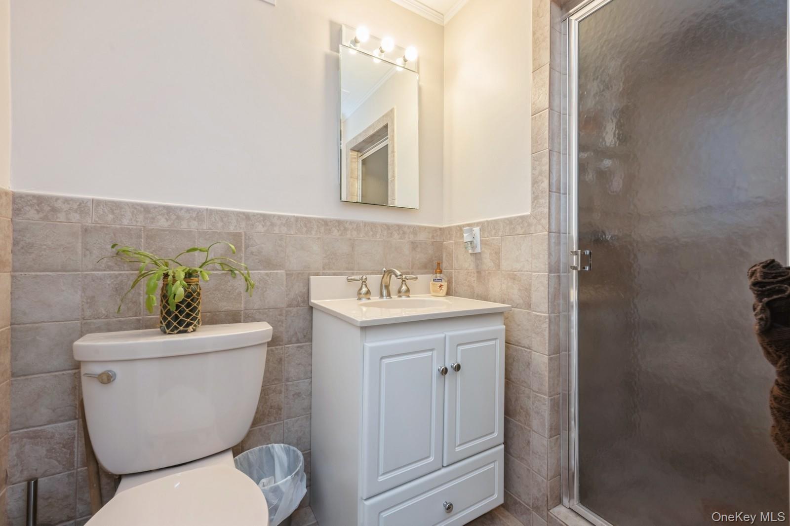 123 Barrett Road, Lawrence, NY 11559