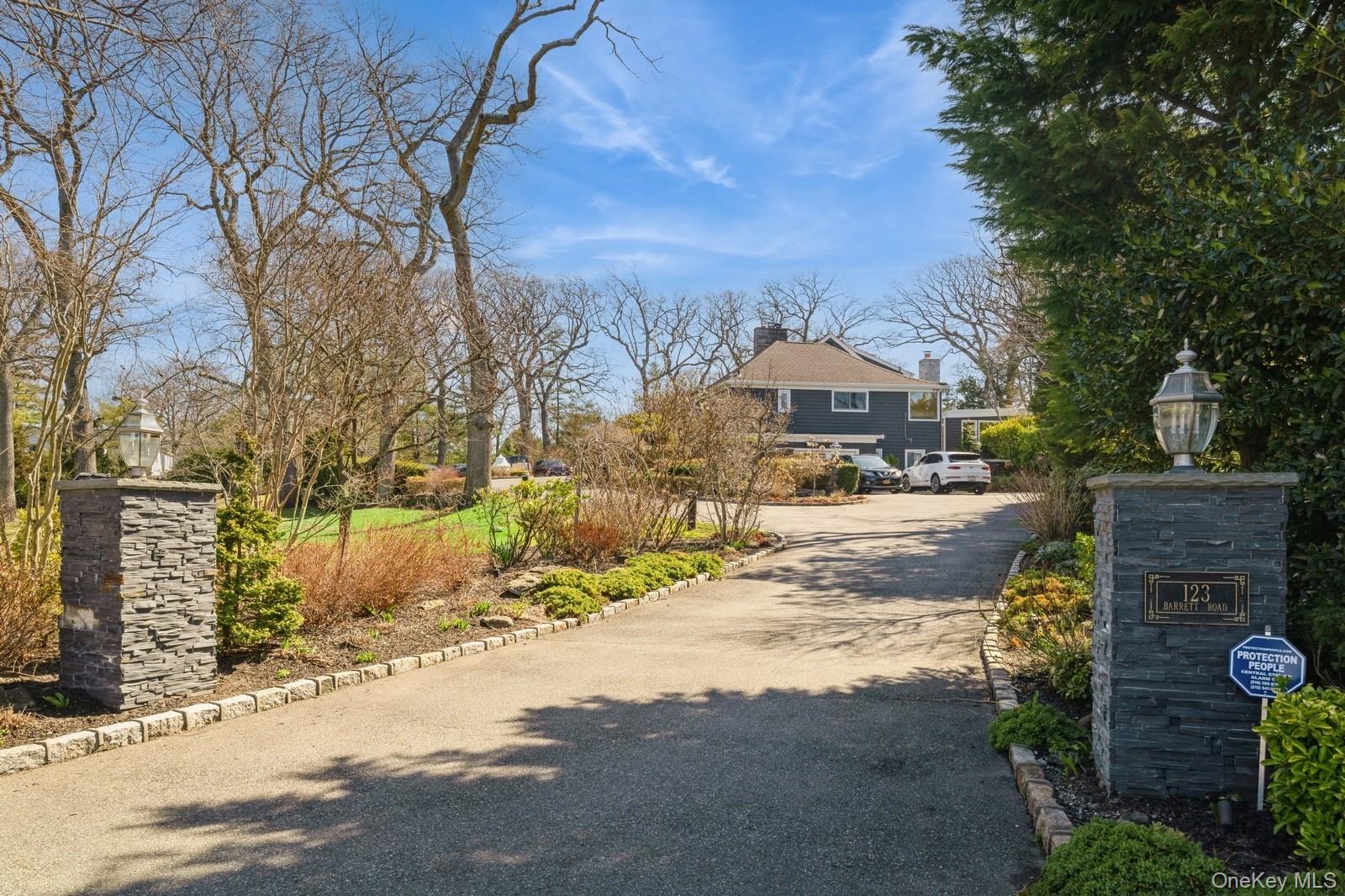 123 Barrett Road, Lawrence, NY 11559