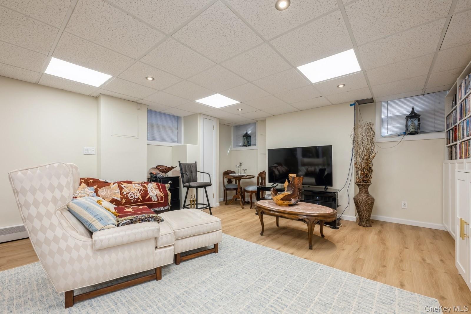 123 Barrett Road, Lawrence, NY 11559