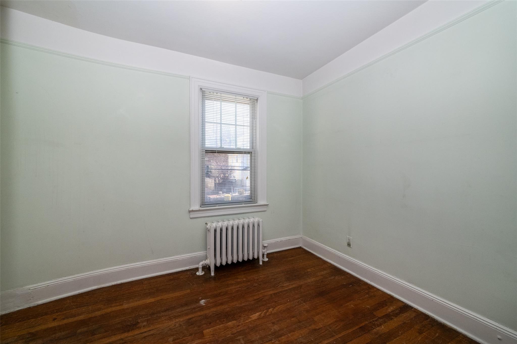 215 Sedgwick Avenue, Yonkers, NY 10705