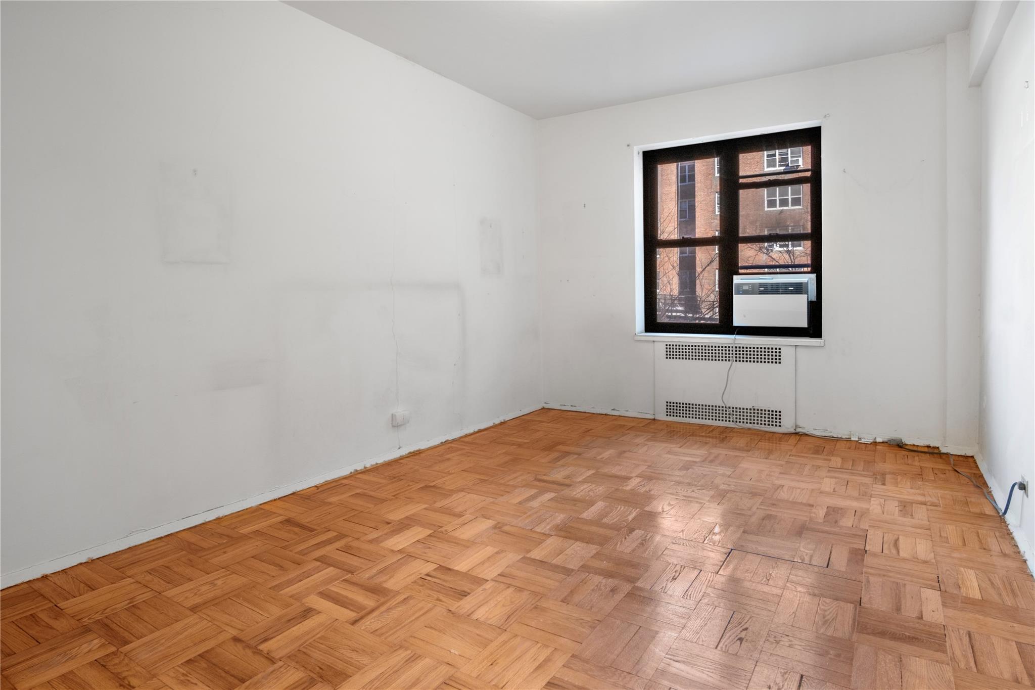 67-76 Booth Street # 2F, Forest Hills, NY 11375