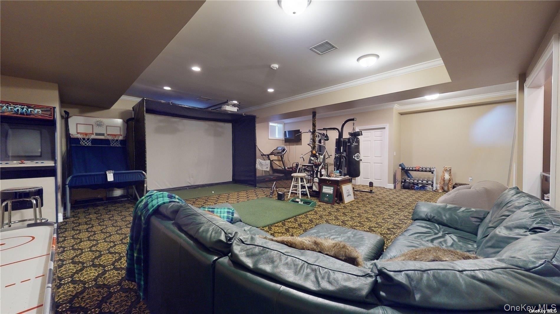 69 Old Depot Road, Quogue, NY 11959