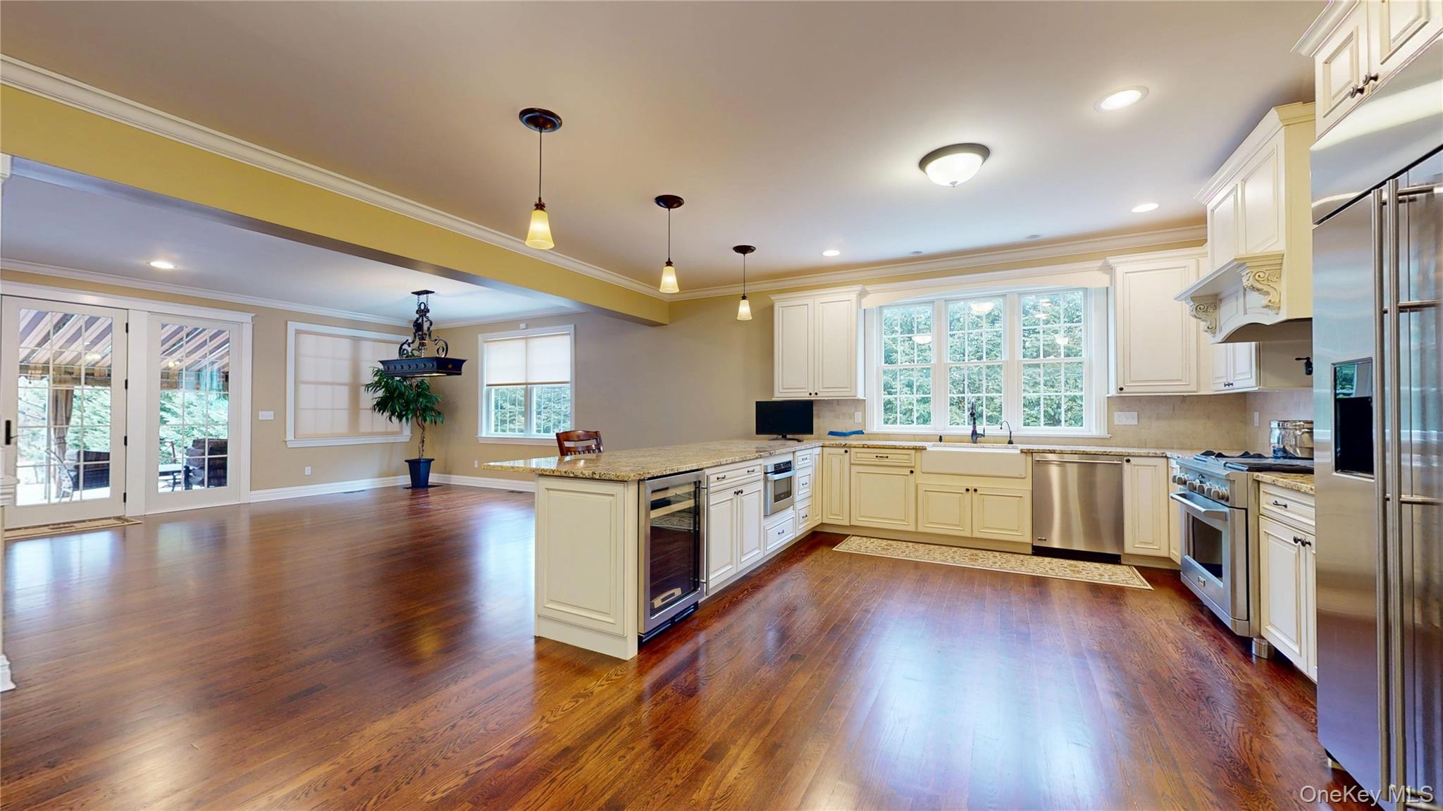 69 Old Depot Road, Quogue, NY 11959