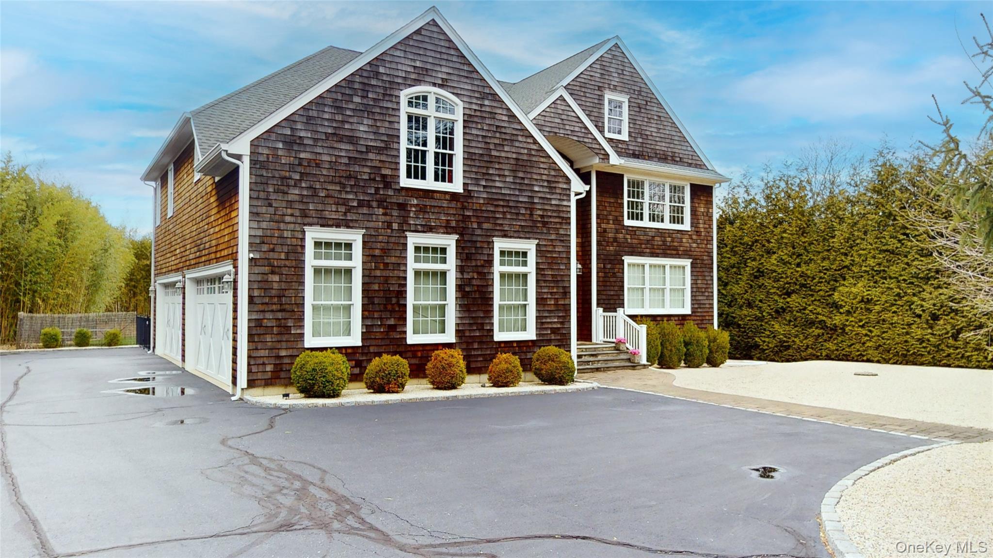 69 Old Depot Road, Quogue, NY 11959