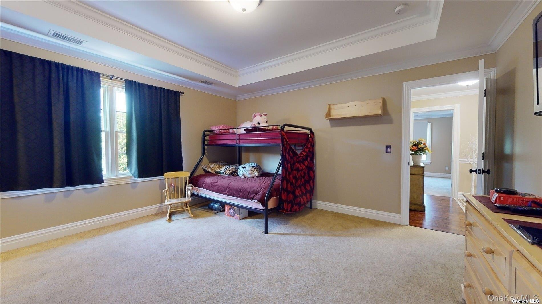 69 Old Depot Road, Quogue, NY 11959