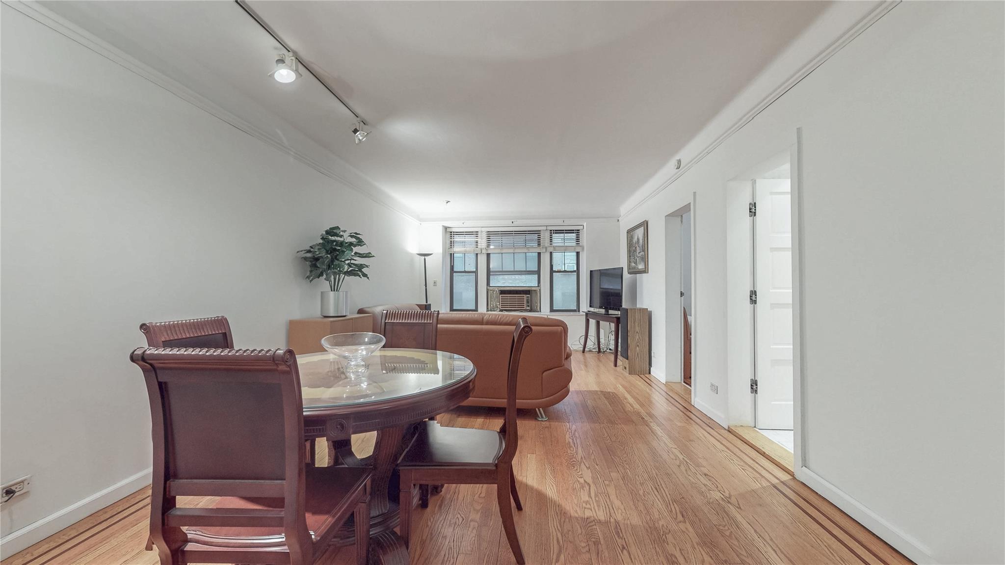 109-14 Ascan Avenue # 1D, Forest Hills, NY 11375