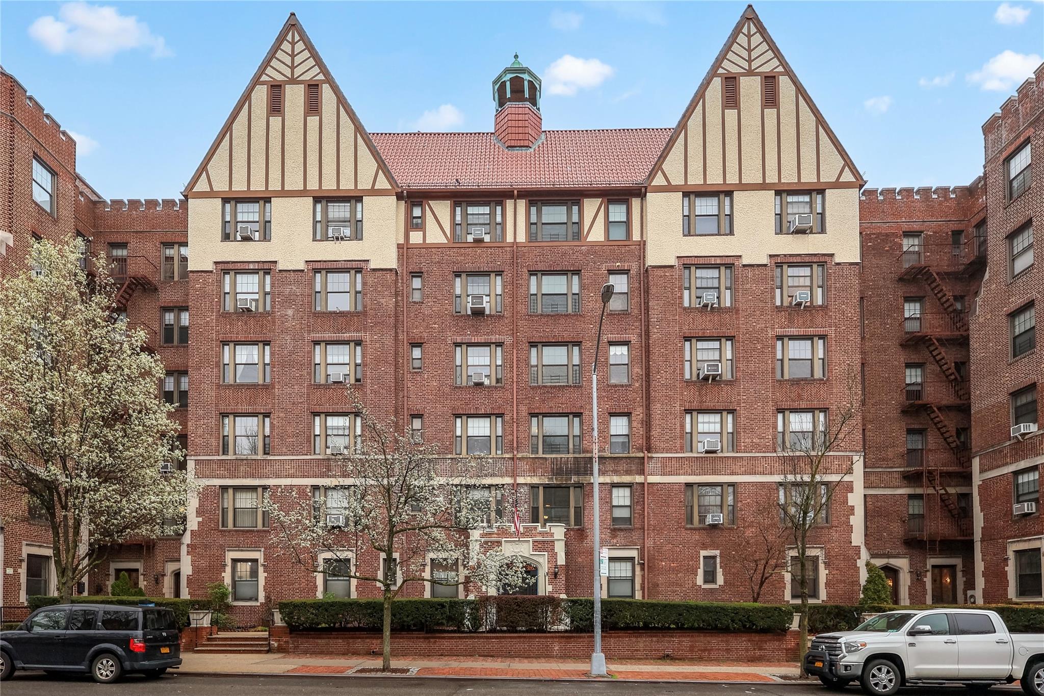 109-14 Ascan Avenue # 1D, Forest Hills, NY 11375