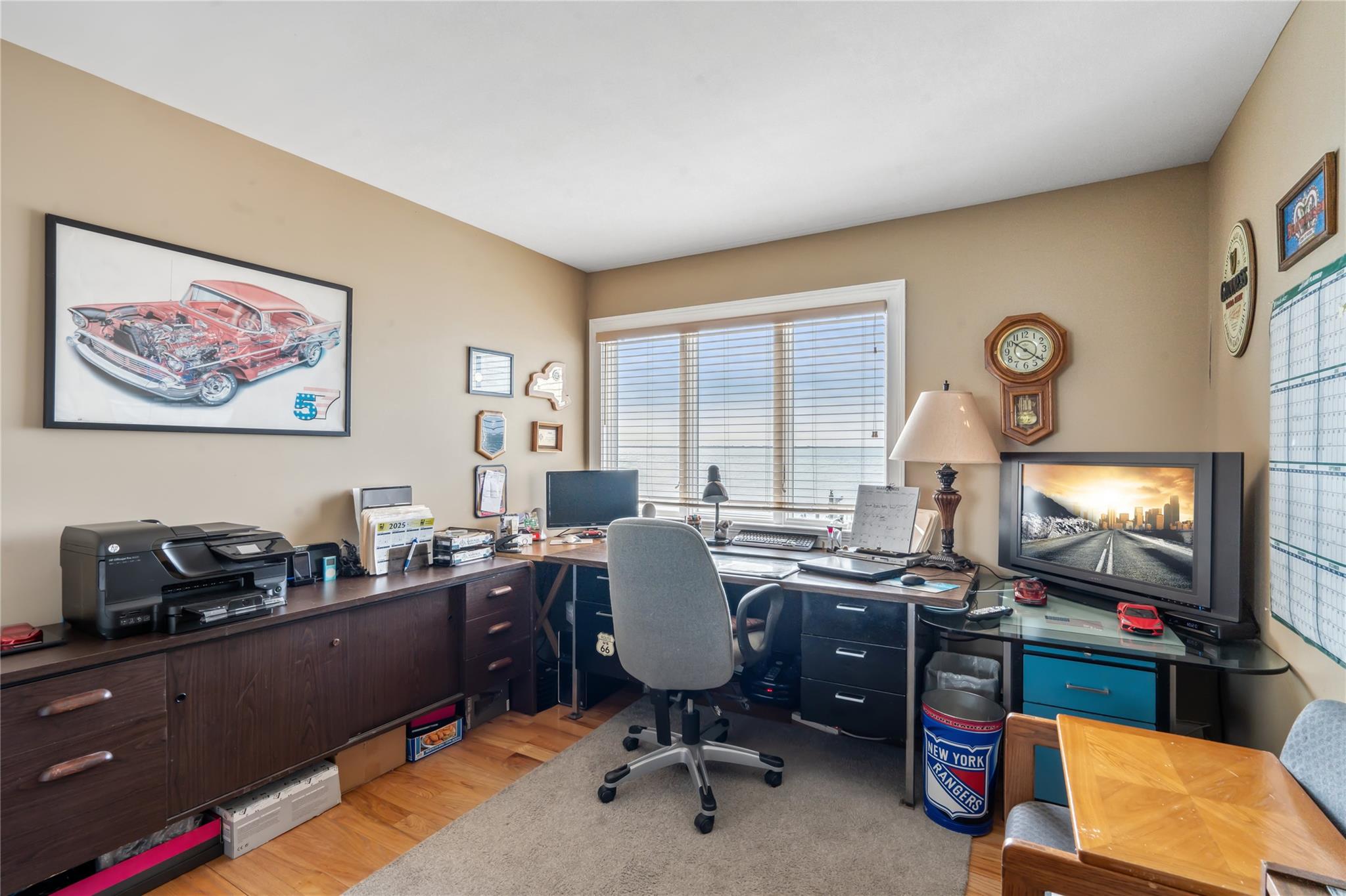 77 Shore Drive S, Copiague, NY 11726