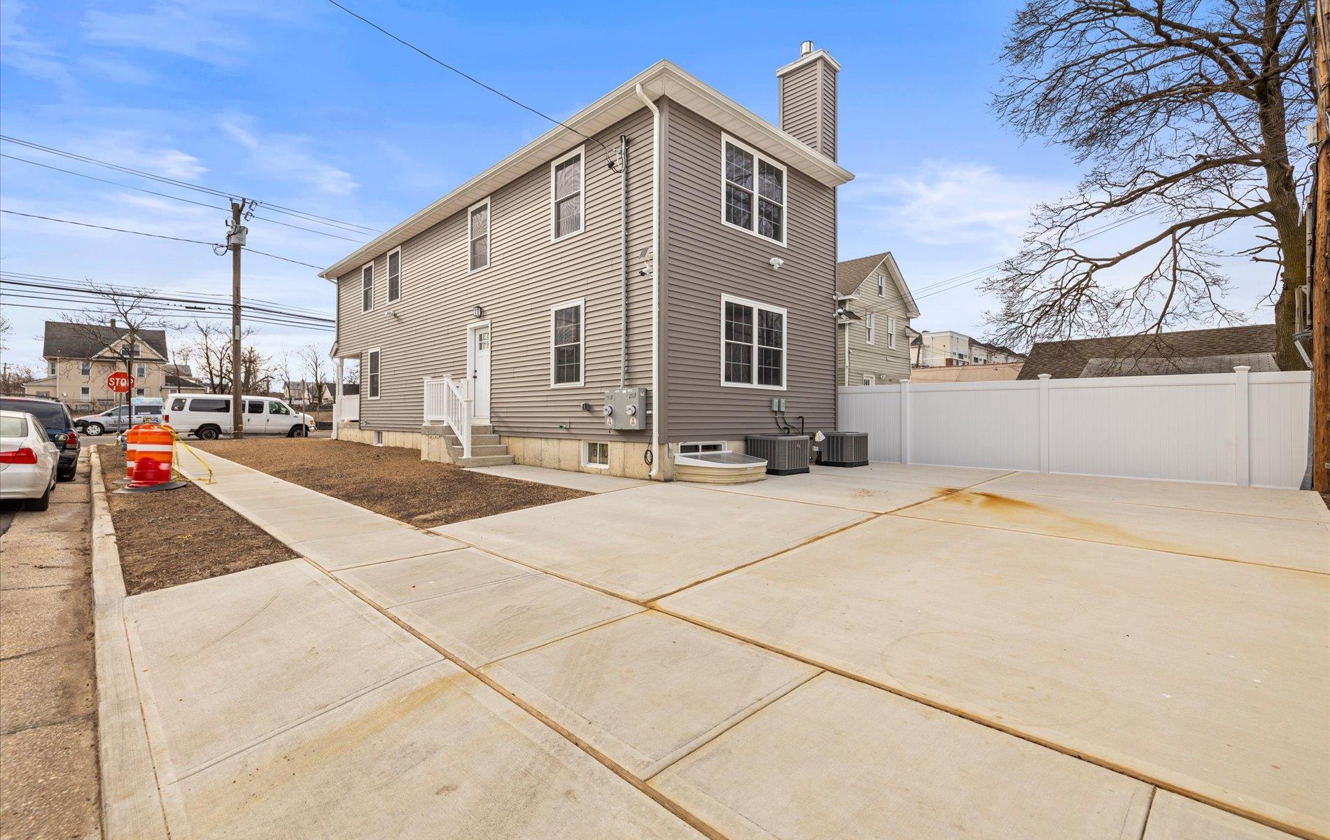 248 Main Street, Hempstead, NY 11550