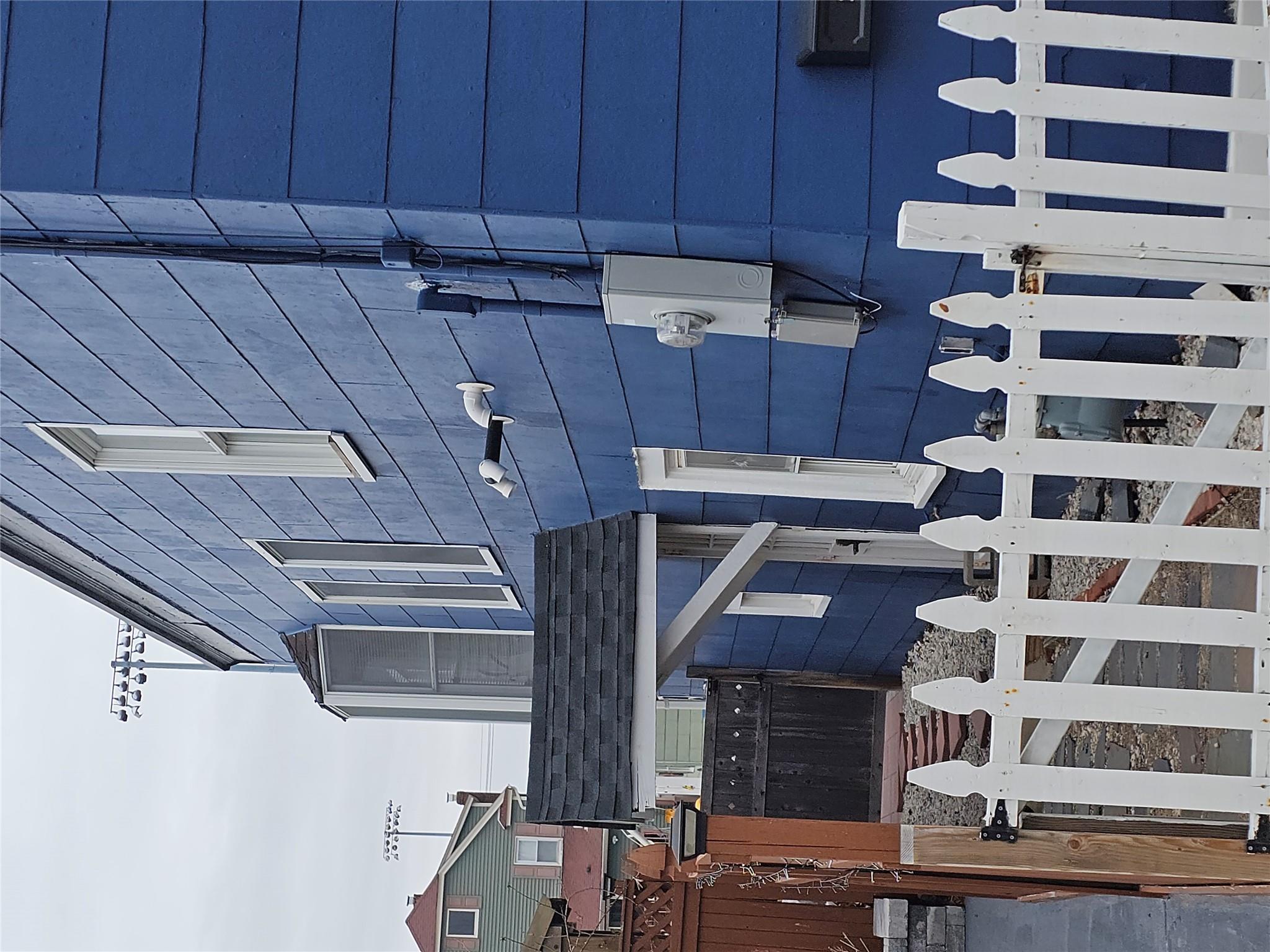 208 Sportsmans Avenue, Freeport, NY 11520