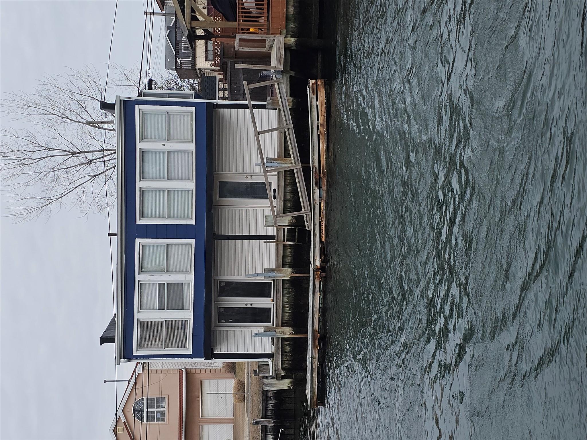 208 Sportsmans Avenue, Freeport, NY 11520