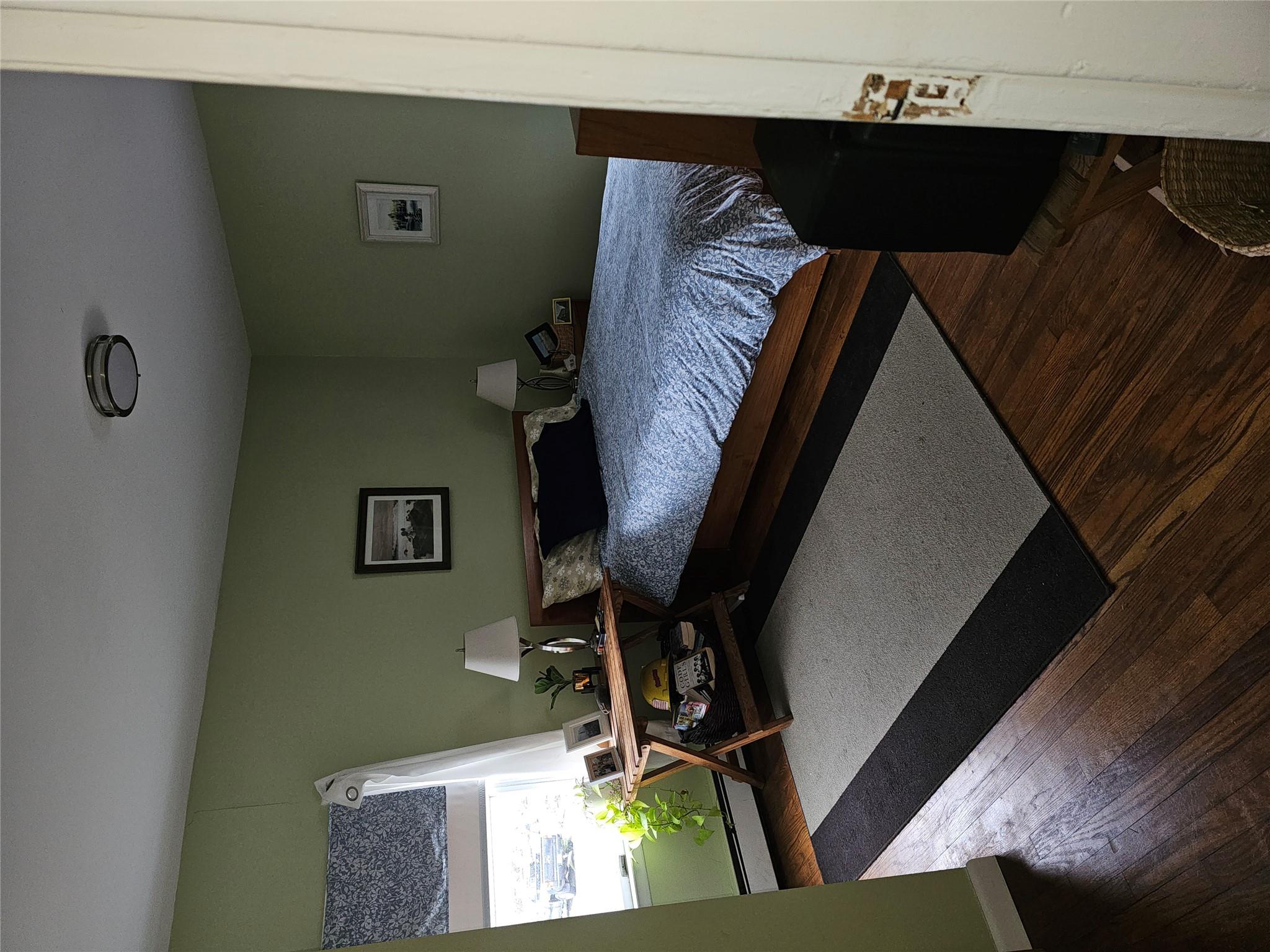 208 Sportsmans Avenue, Freeport, NY 11520