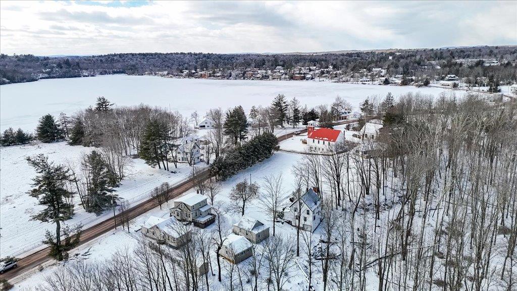 48-50 Horseshoe Lake Road, Kauneonga Lake, NY 12749