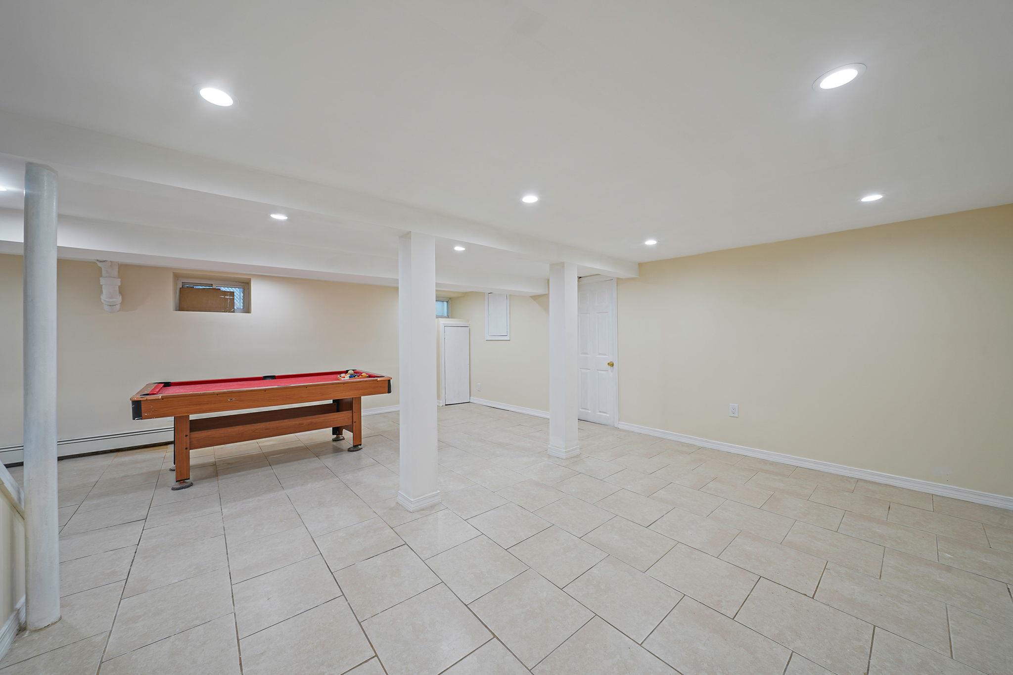 121-16 198th Street, Springfield Gardens, NY 11413