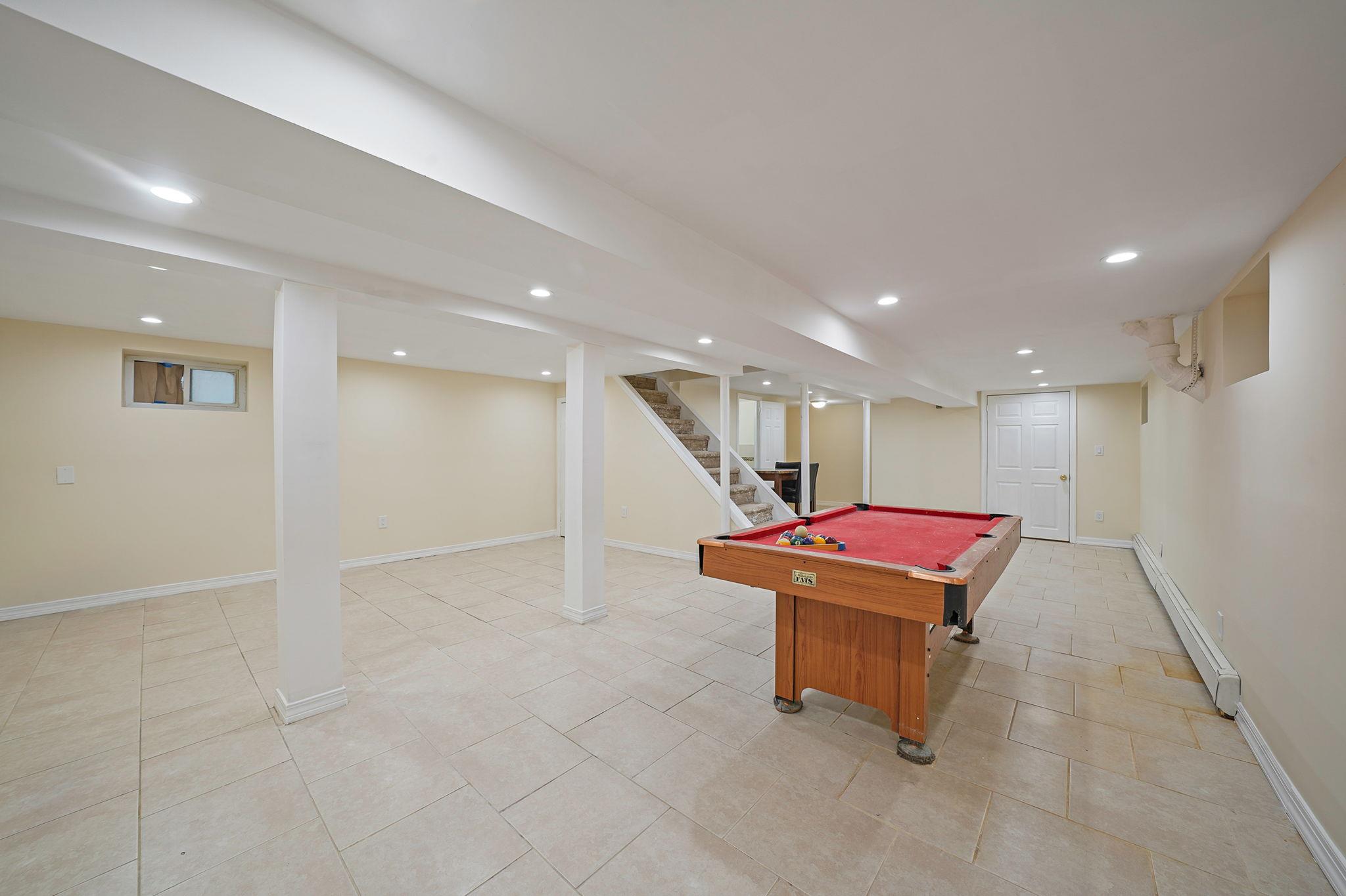 121-16 198th Street, Springfield Gardens, NY 11413