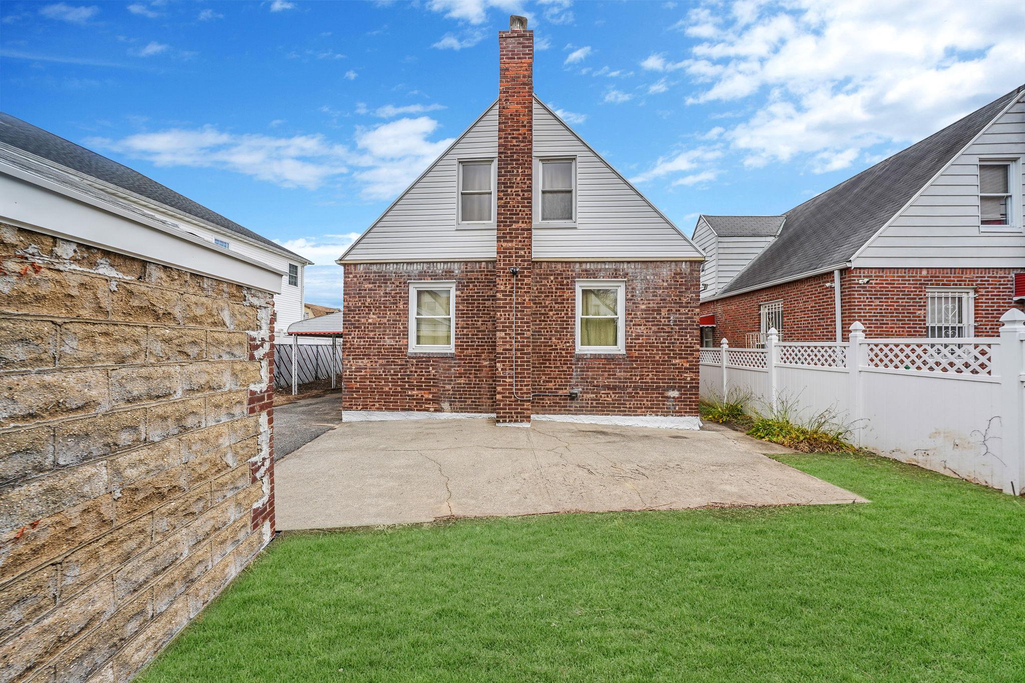 121-16 198th Street, Springfield Gardens, NY 11413