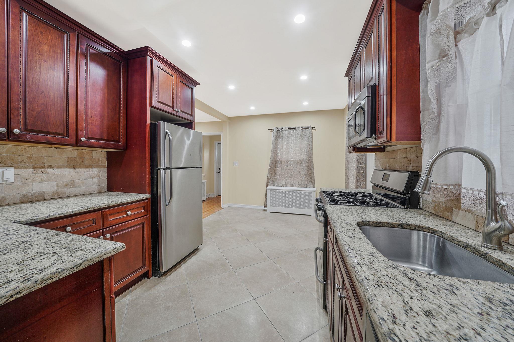 121-16 198th Street, Springfield Gardens, NY 11413