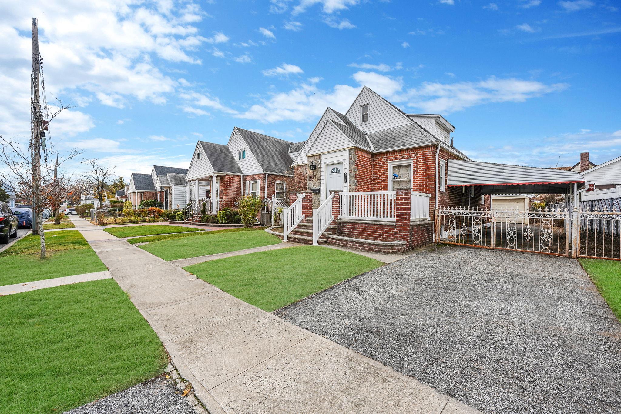 121-16 198th Street, Springfield Gardens, NY 11413