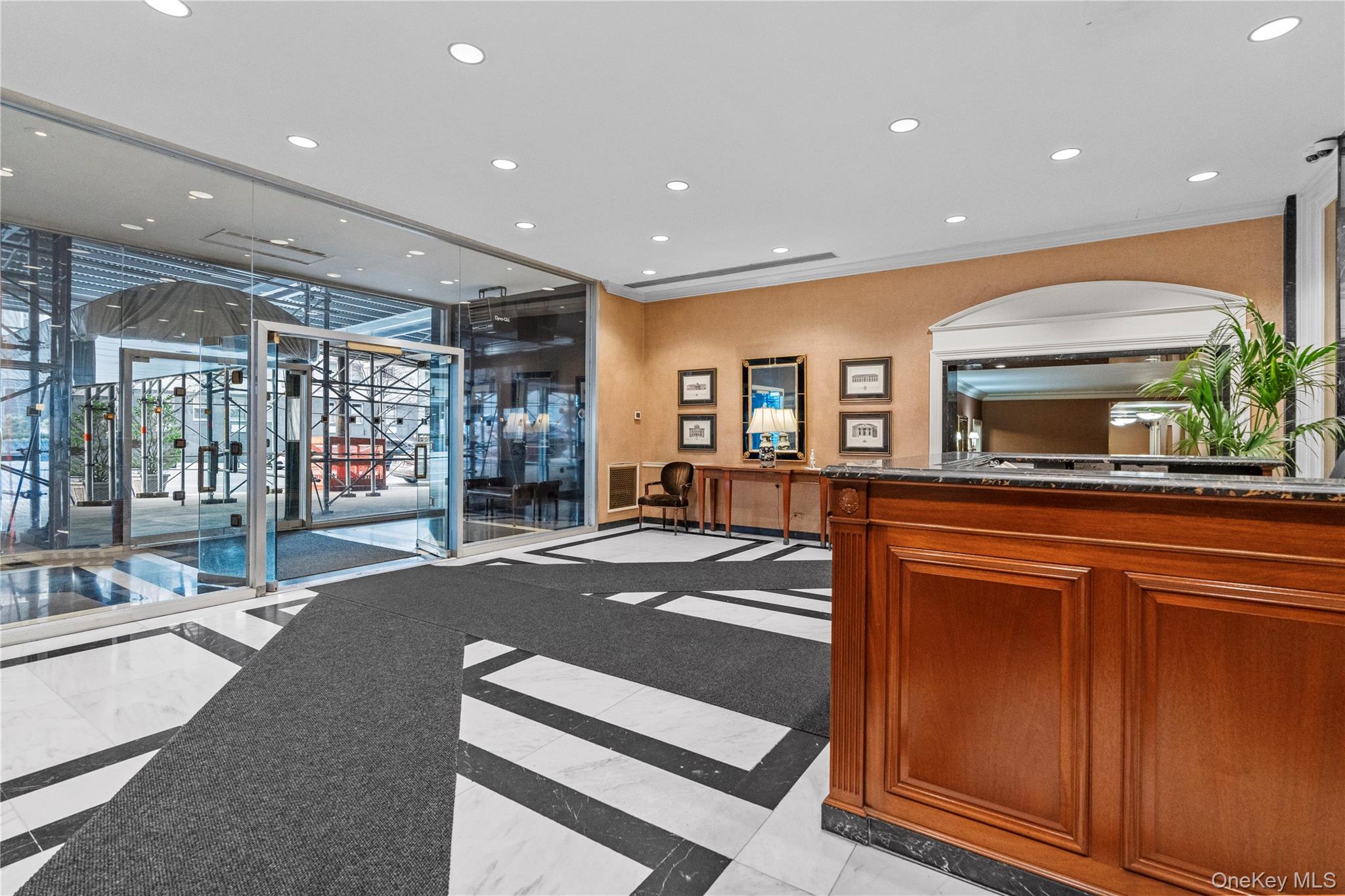 50 Sutton Sutton Place S # 19F, New York (Manhattan), NY 10022