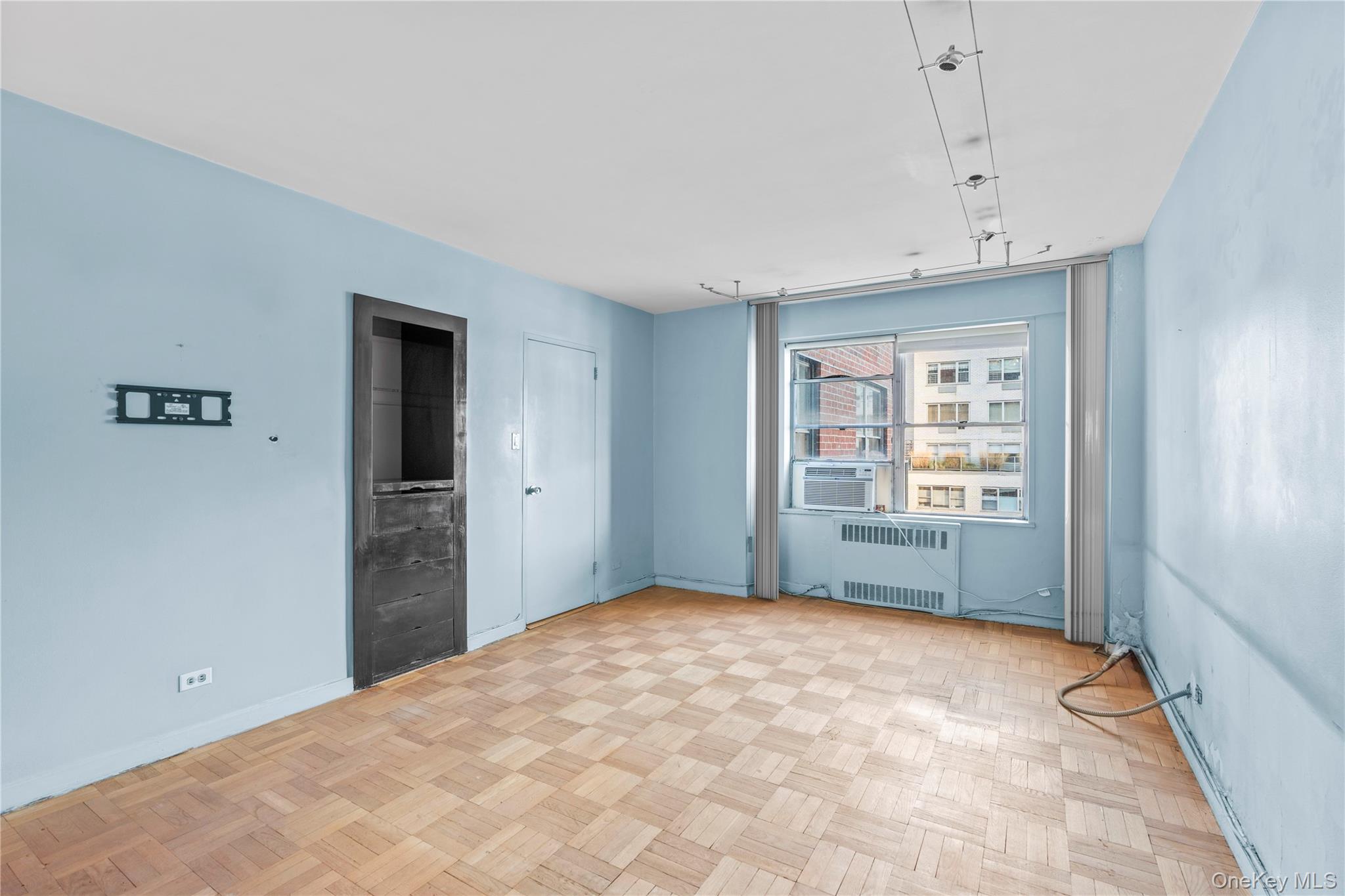 50 Sutton Sutton Place S # 19F, New York (Manhattan), NY 10022