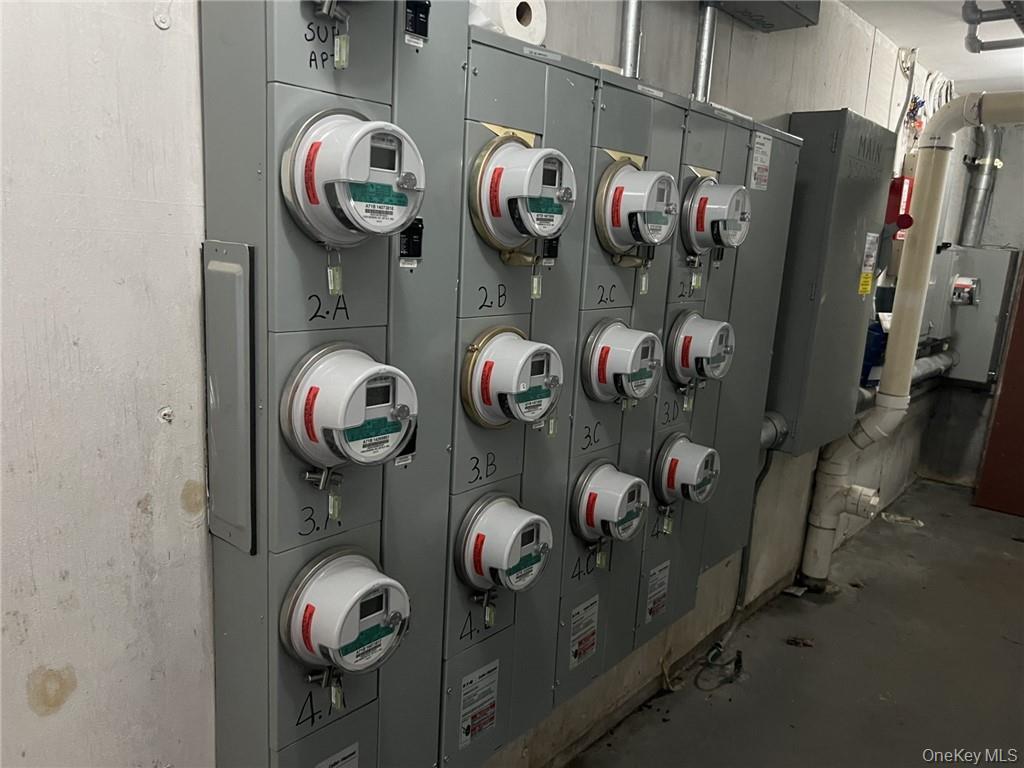 2430 Lyvere Street, Bronx, NY 10461