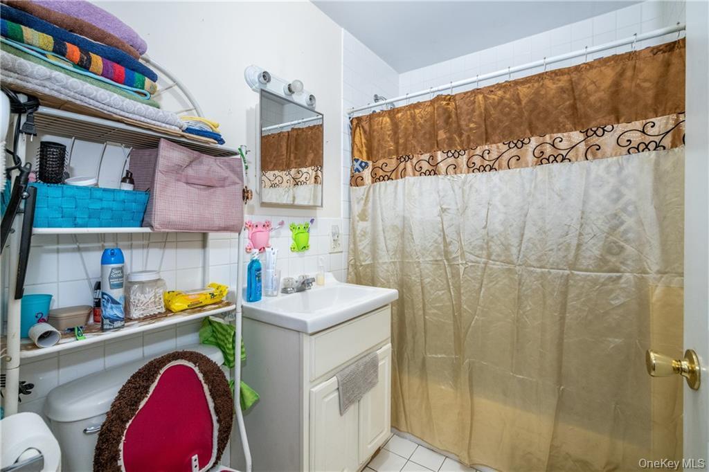 2430 Lyvere Street, Bronx, NY 10461