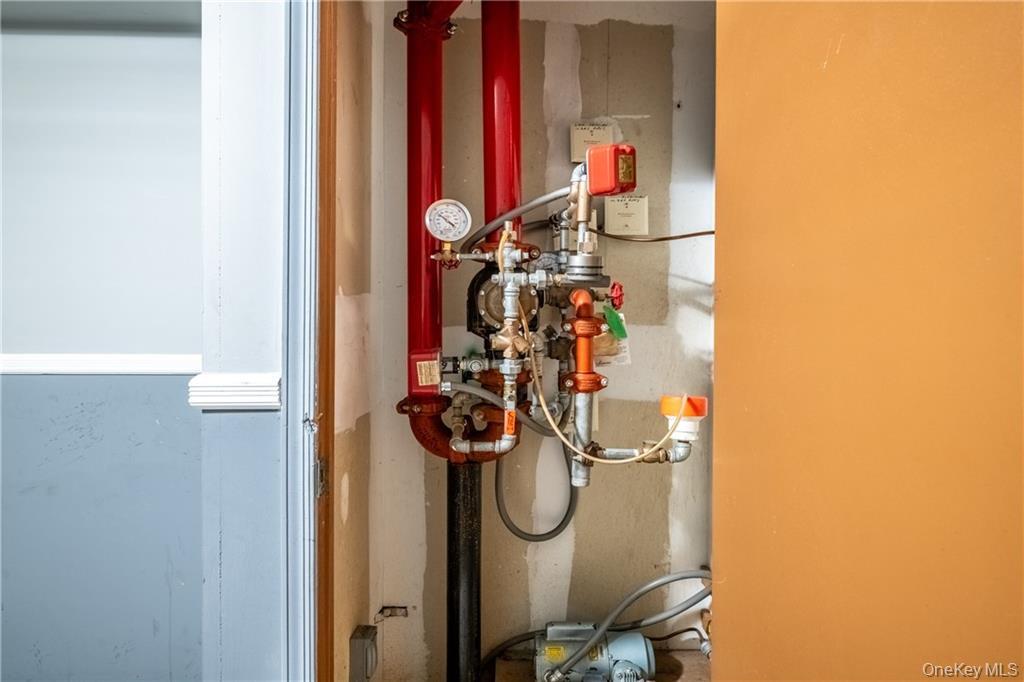 2430 Lyvere Street, Bronx, NY 10461