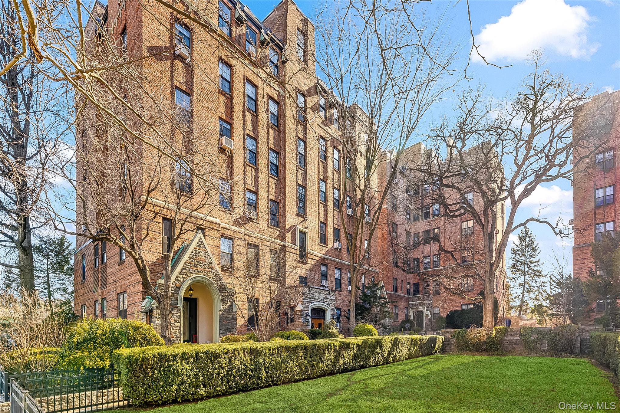 840 Bronx River Road # 4B, Bronxville, NY 10708