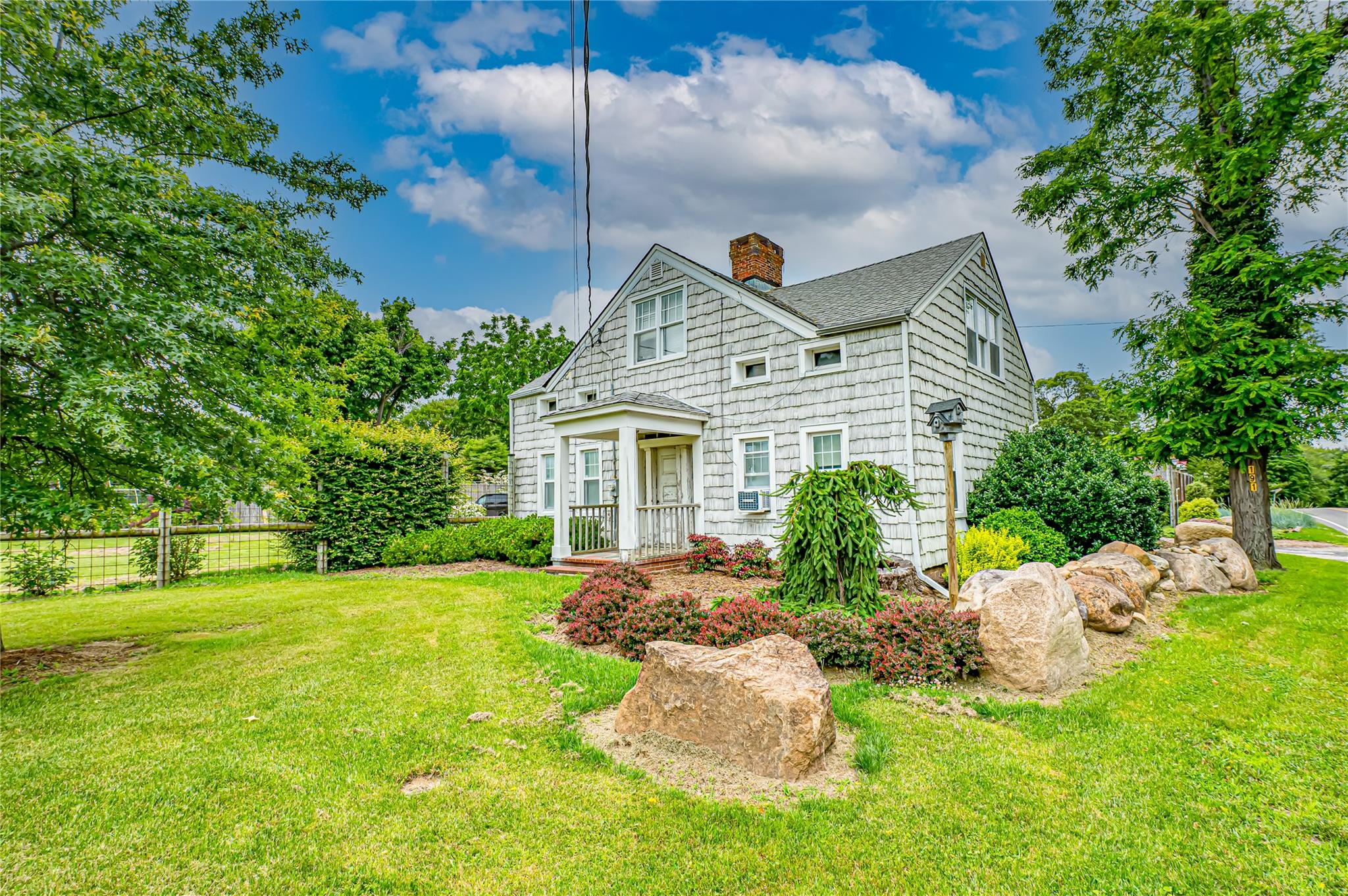 185-191 N Country Road, Mount Sinai, NY 11766