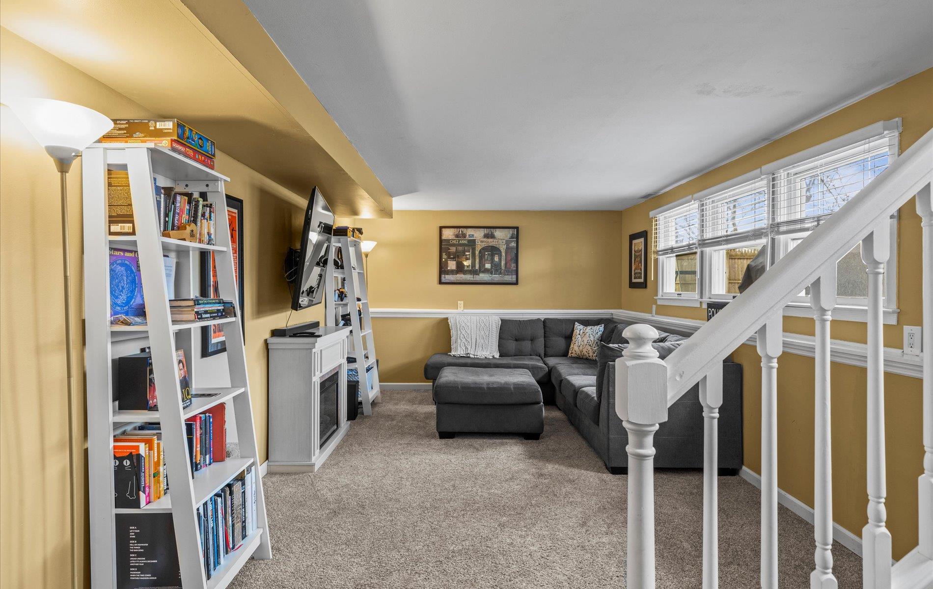 3004 Acorn Avenue, Medford, NY 11763
