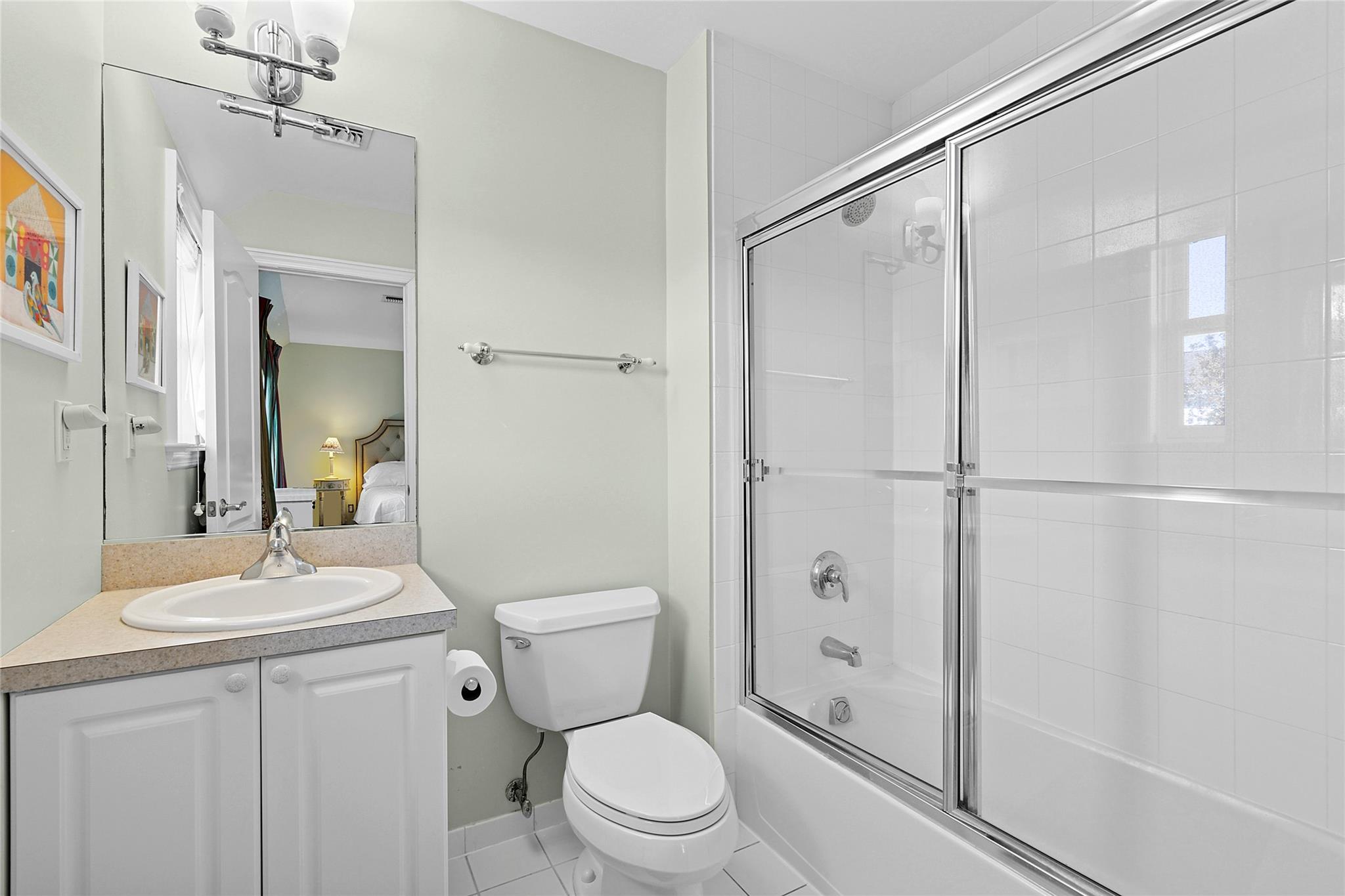 1 Seasons Lane, Southampton, NY 11968